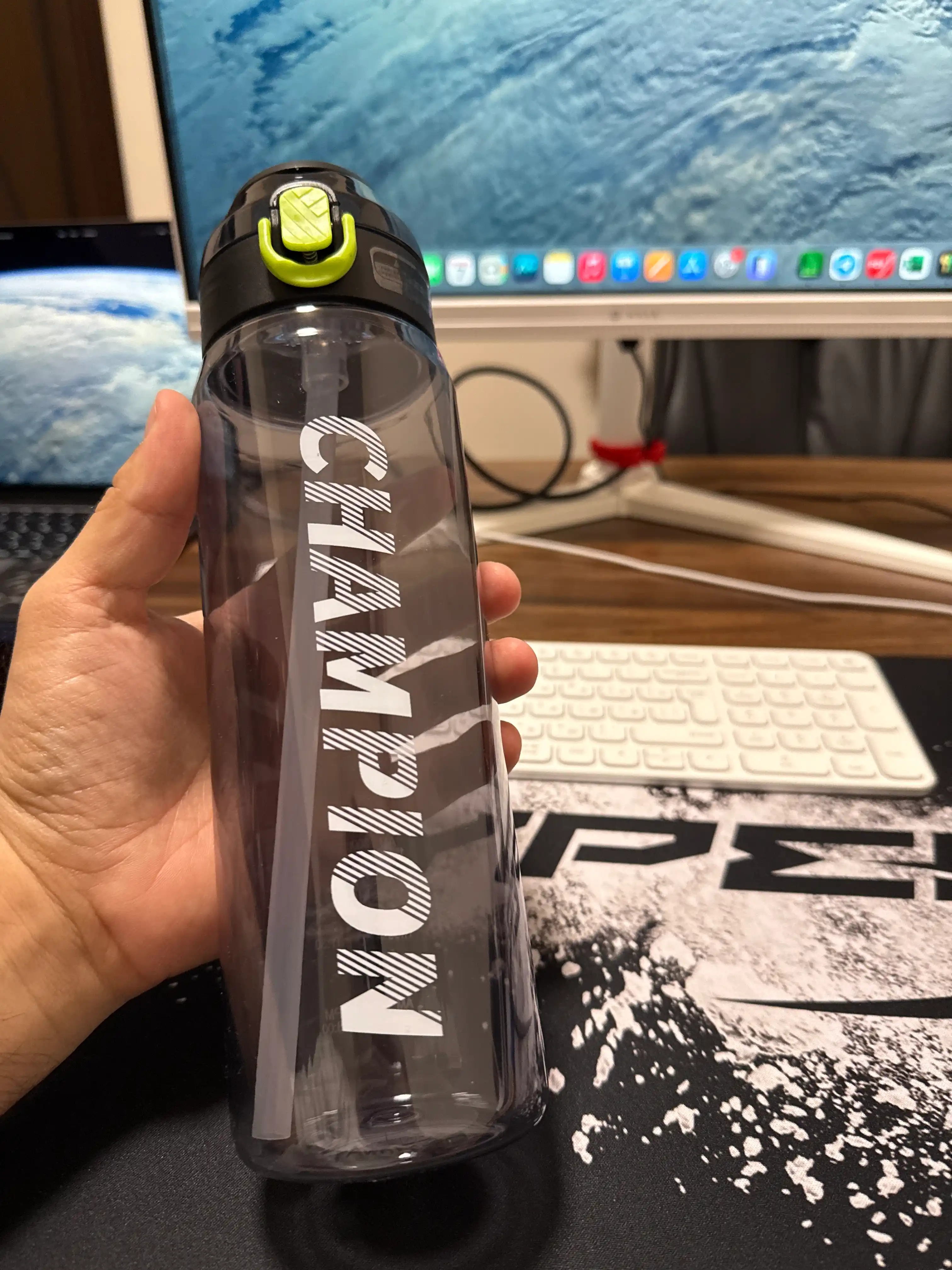 Sport suv idishi, 950 ml, germetik, ko‘p marta ishlatiladigan, fitnes idishi