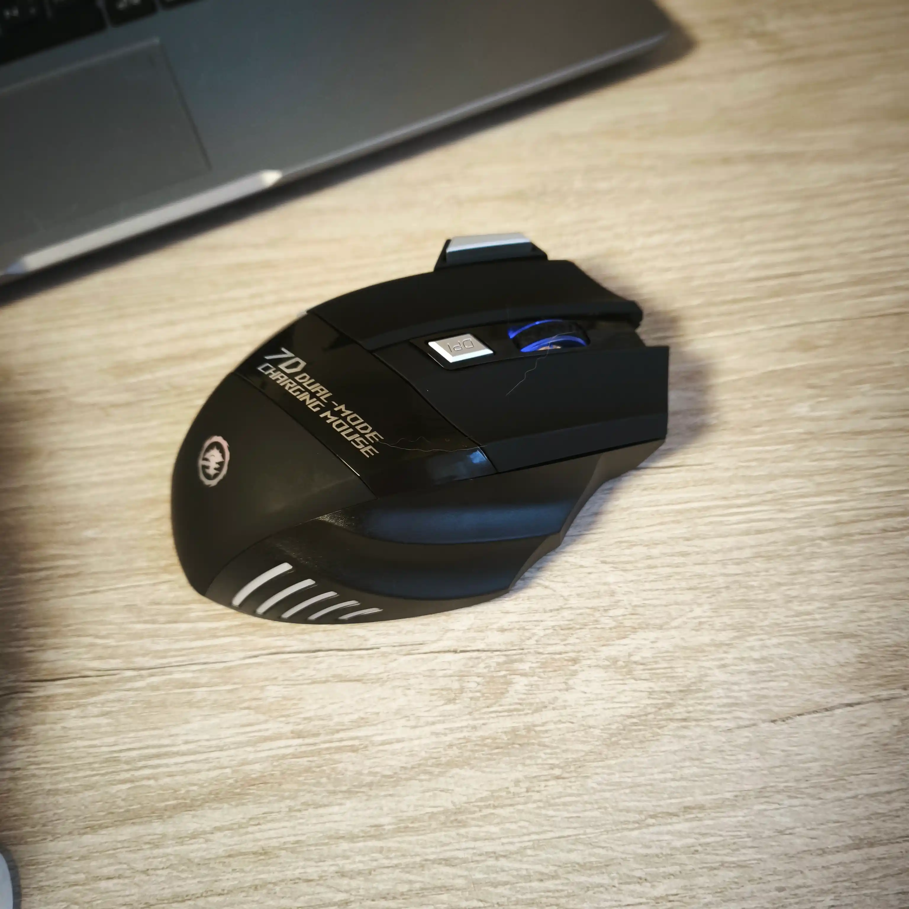 Simsiz sichqonchasi RGB yorug'lik, 3200 DPI, 800 mAh batareya, kompyuter va noutbuk uchun