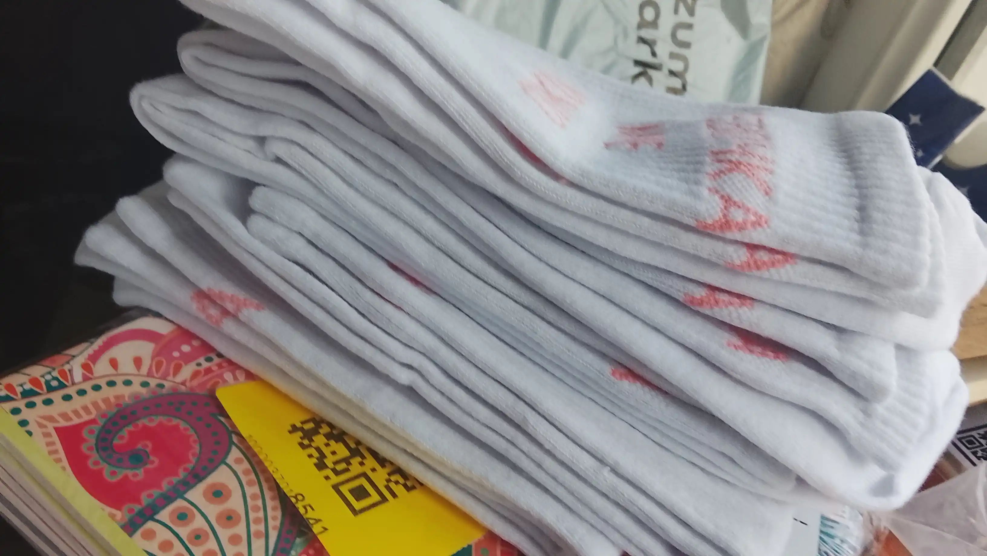 Uzun, sport, erkaklar va ayollar paypoqlari