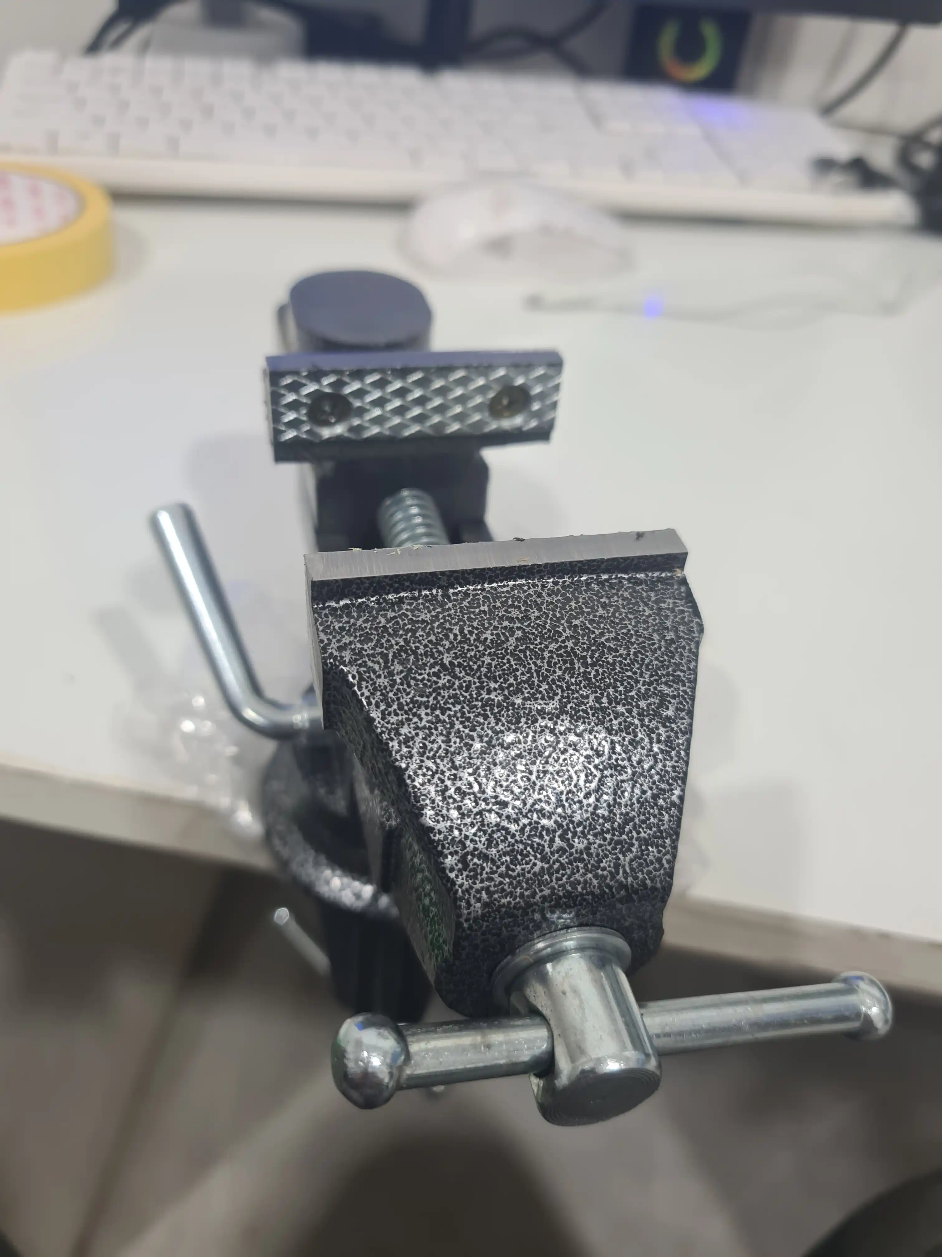 Тиски слесарные, столярные, поворотные, с наковальней, ширина губок 50mm, 60mm, 70mm, 80mm