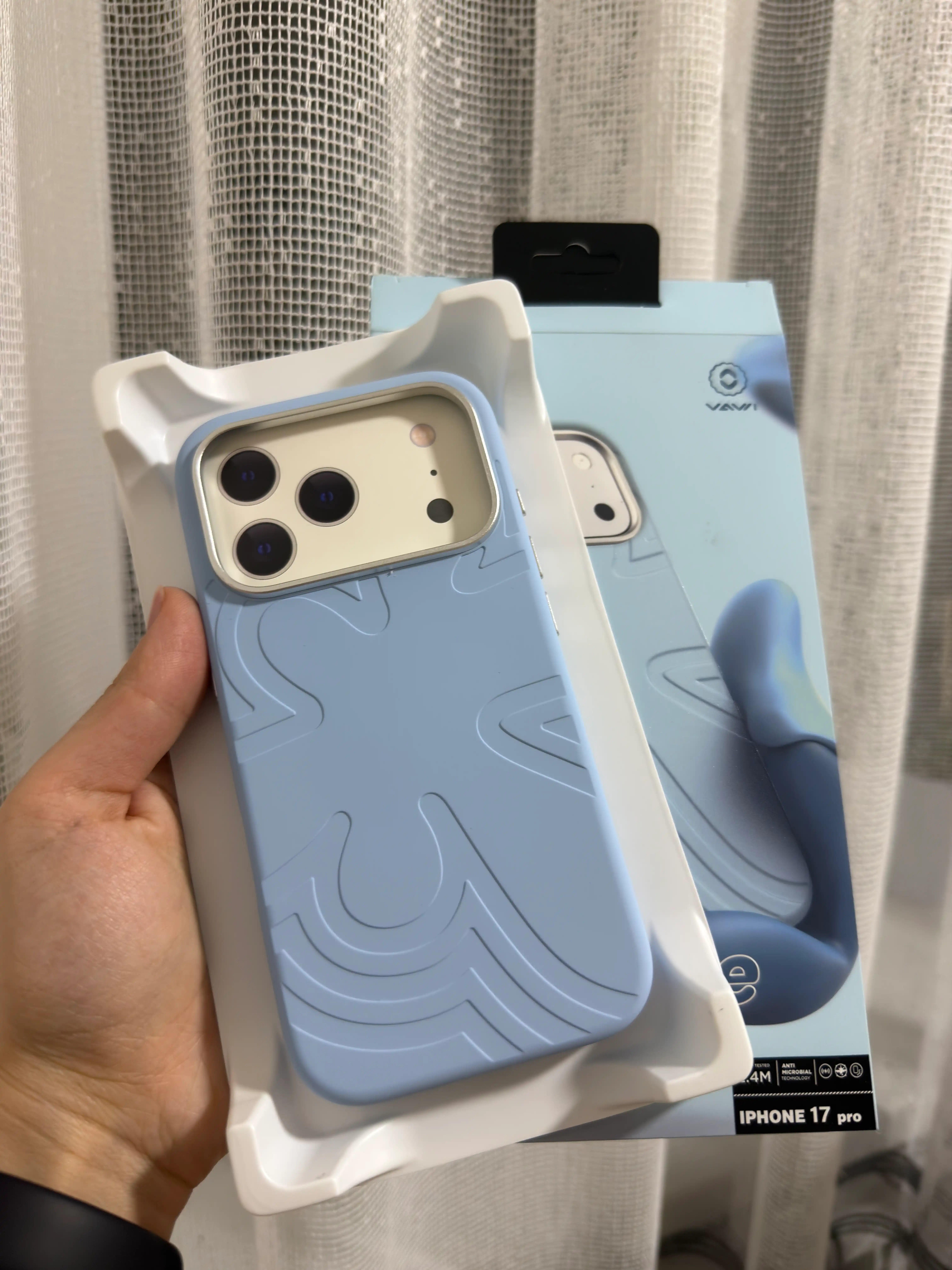 Силиконовый чехол с Магсейфом VAWI для iPhone 17, 16 Pro/ProMax, Бархатное покрытие внутри