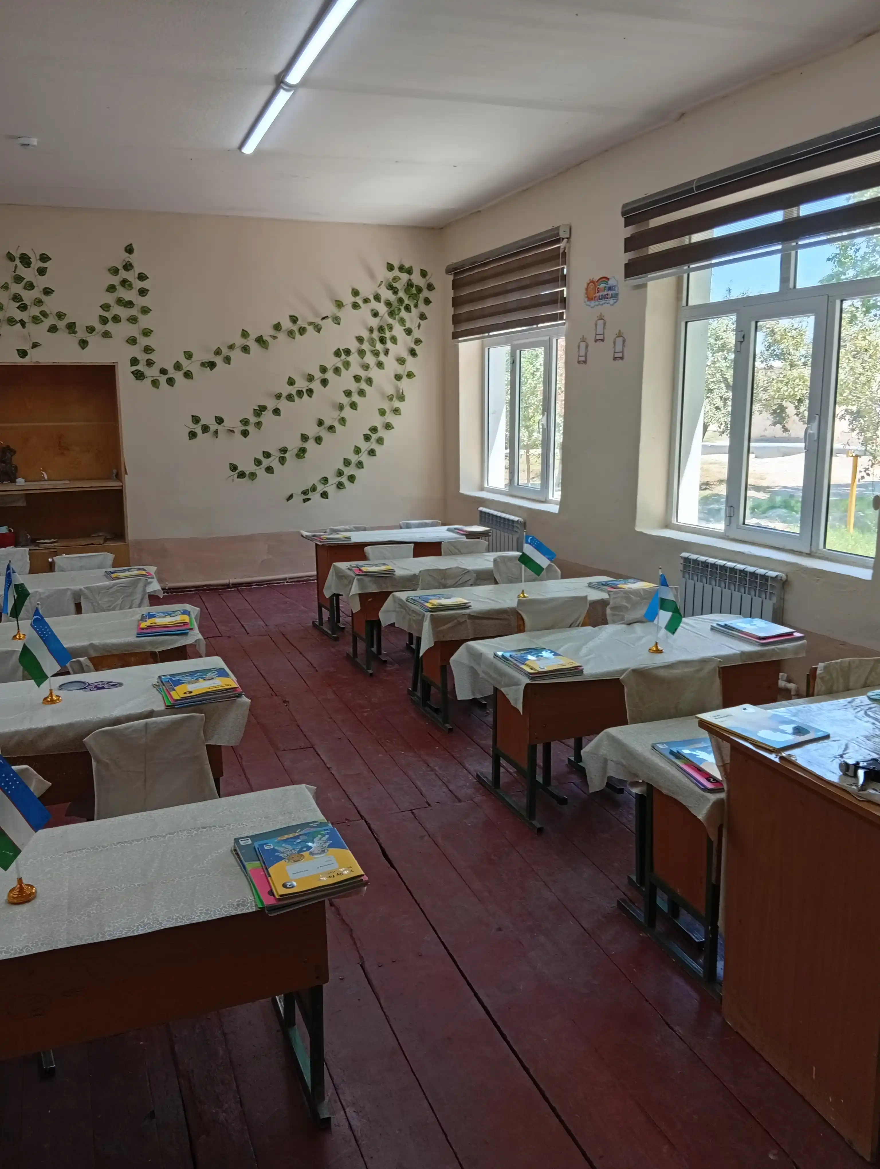 Dekorativ sun’iy barglar 250 sm dan 12 dona