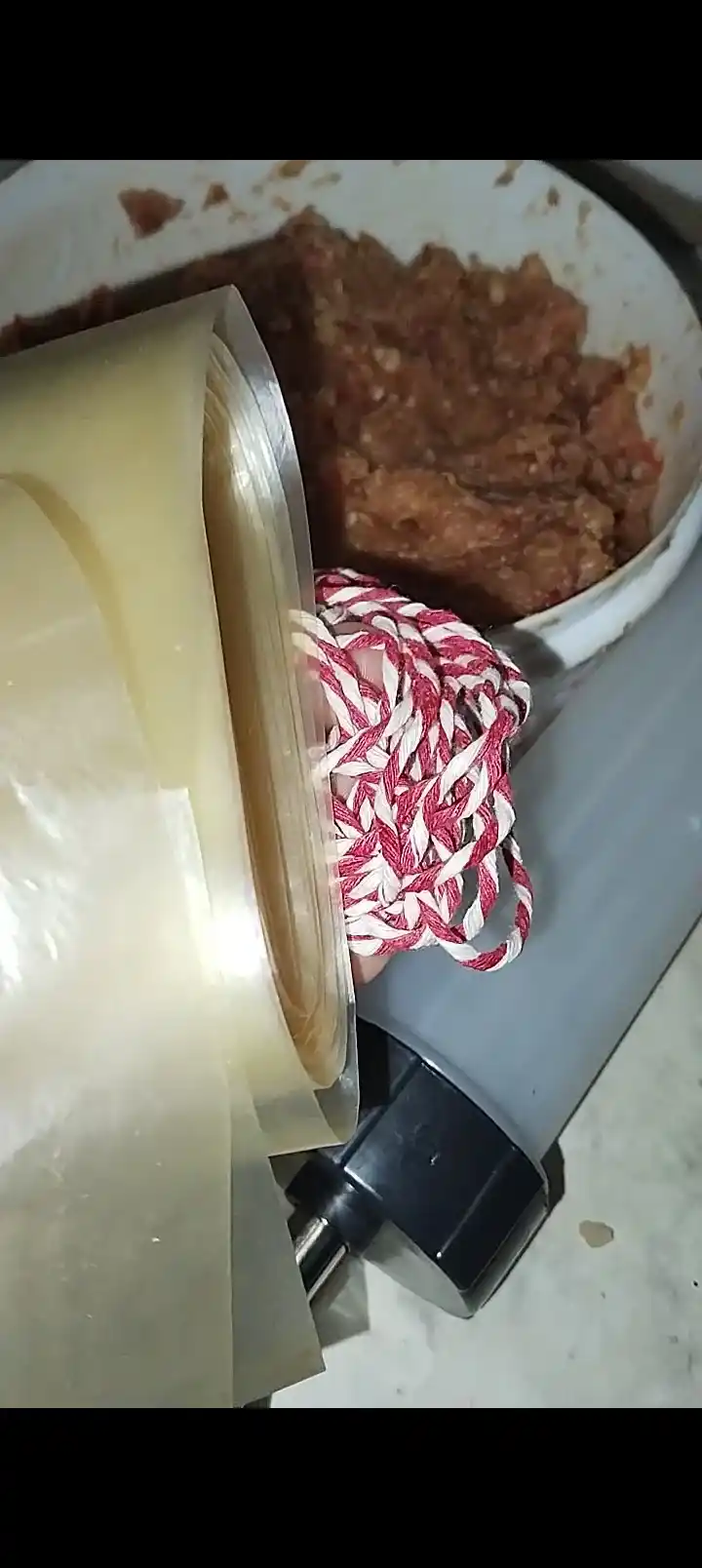 Kolbasa uchun qobiq (tabiiy kallagenli)