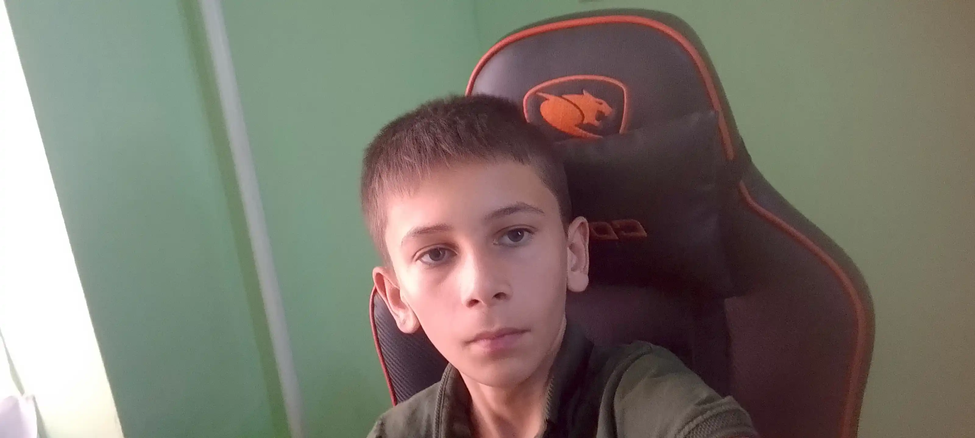 Dumalatish mashinasi avtomatik standart qopqoqlar uchun mos keladi 7 aylanishda dumalatadi
