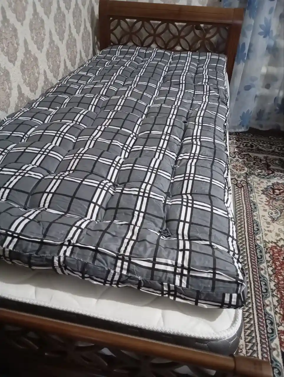 Yumshoq matras, yig‘iladigan, ko‘chma