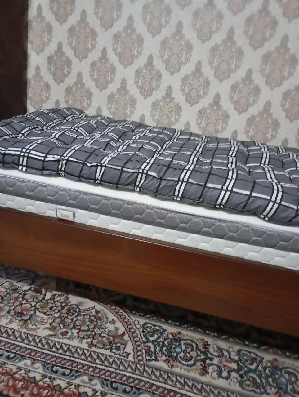 Yumshoq matras, yig‘iladigan, ko‘chma