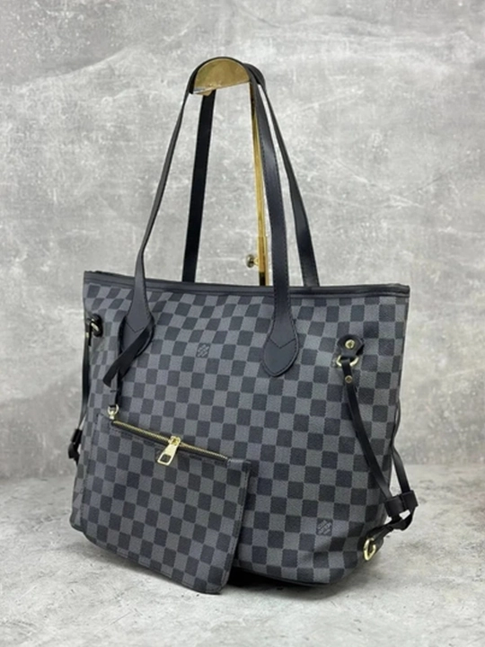 Ayollar uchun katta shopper sumka, eko charm, A4 sig‘adigan, yelkaga taqiladigan