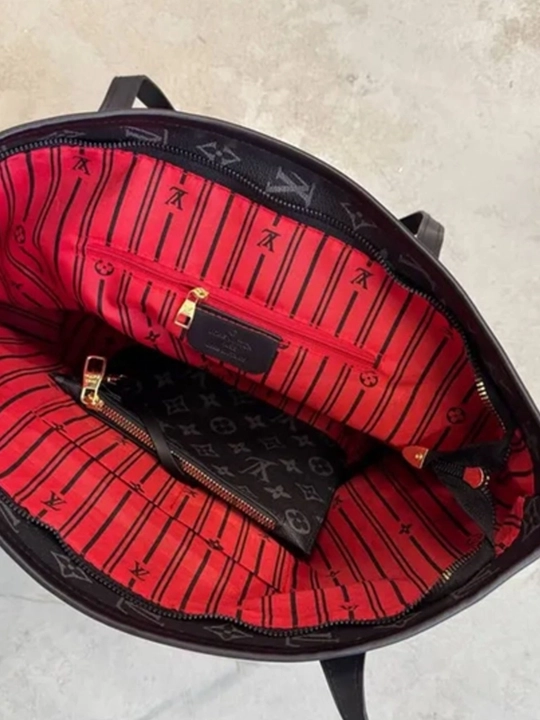Ayollar uchun katta shopper sumka, eko charm, A4 sig‘adigan, yelkaga taqiladigan