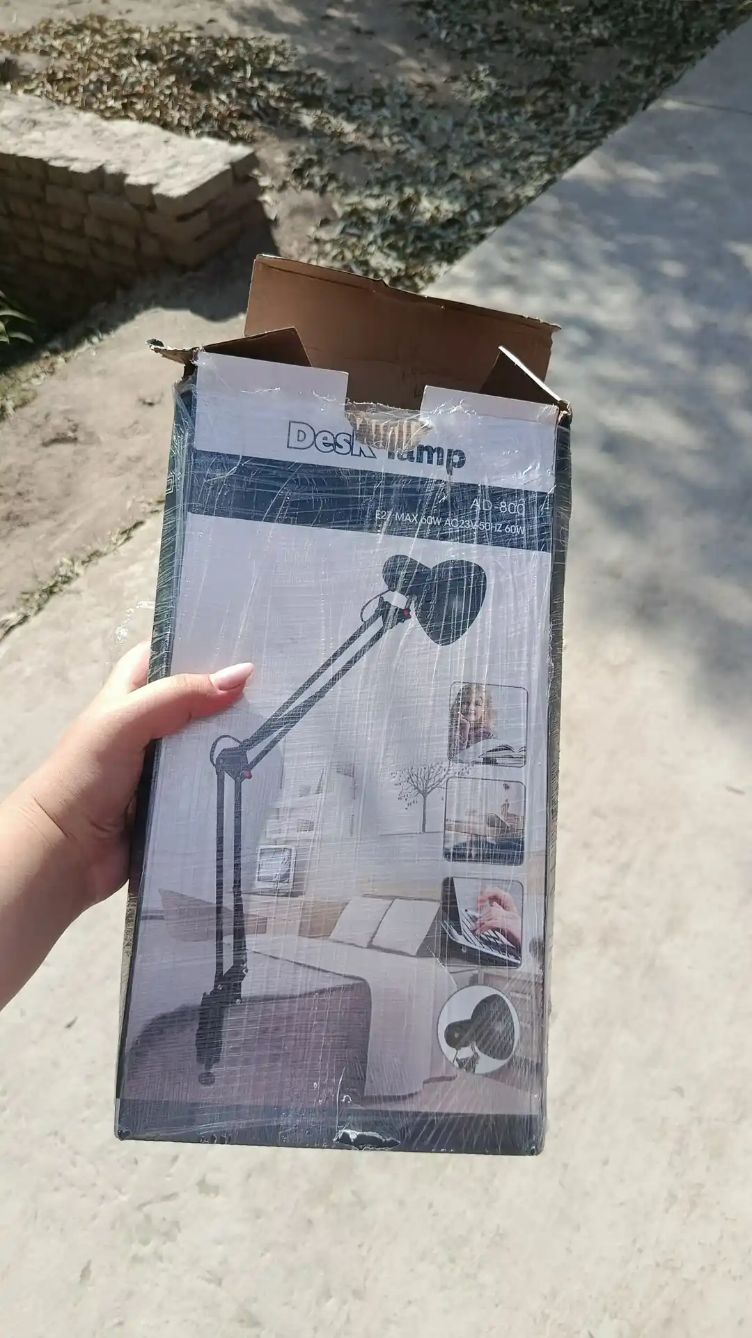 Stol chirogi. uyingiz va ofisingiz uchun juda kerakli bolgan mahsulot. Balandligi 90cm