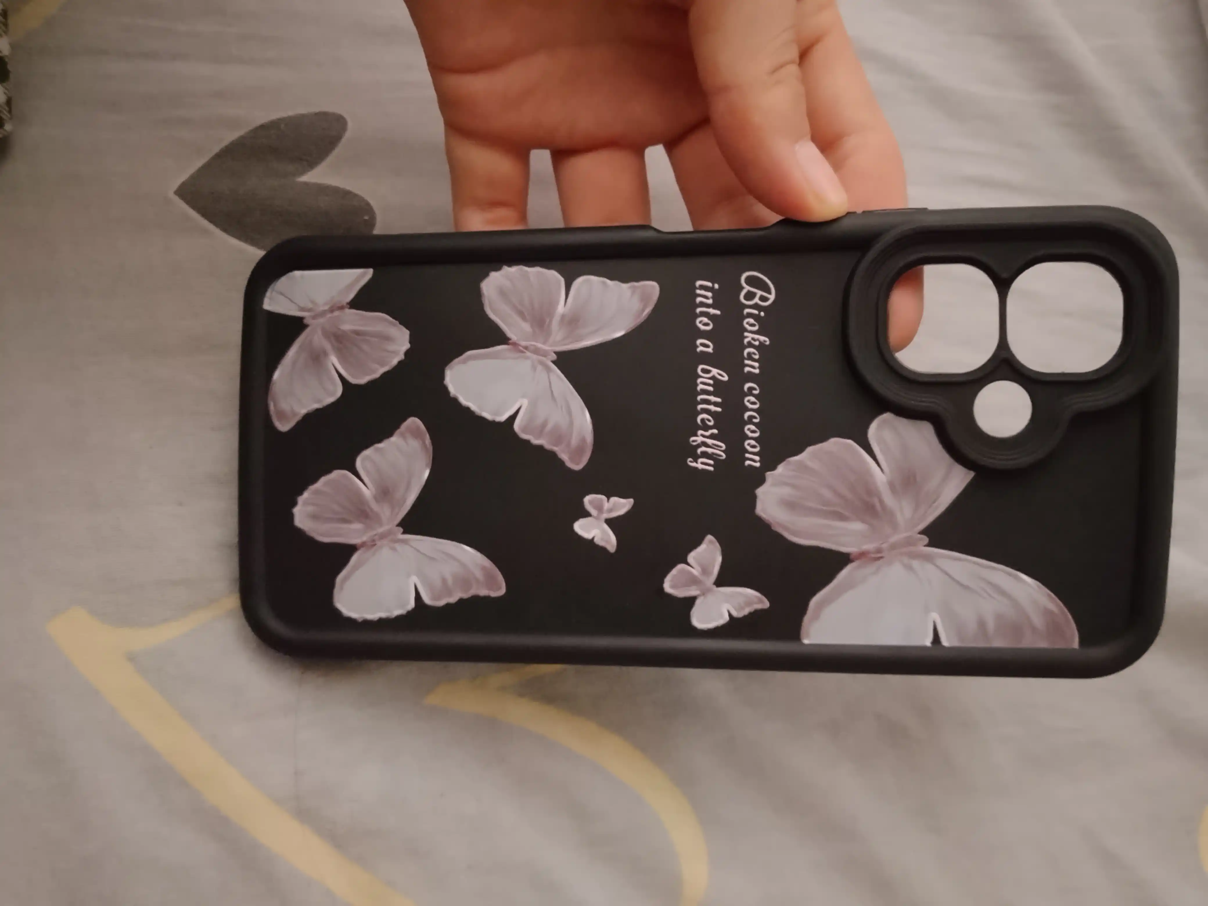 Infinix Smart 10, Tecno Spark Go 2 smartfoni uchun g‘ilof