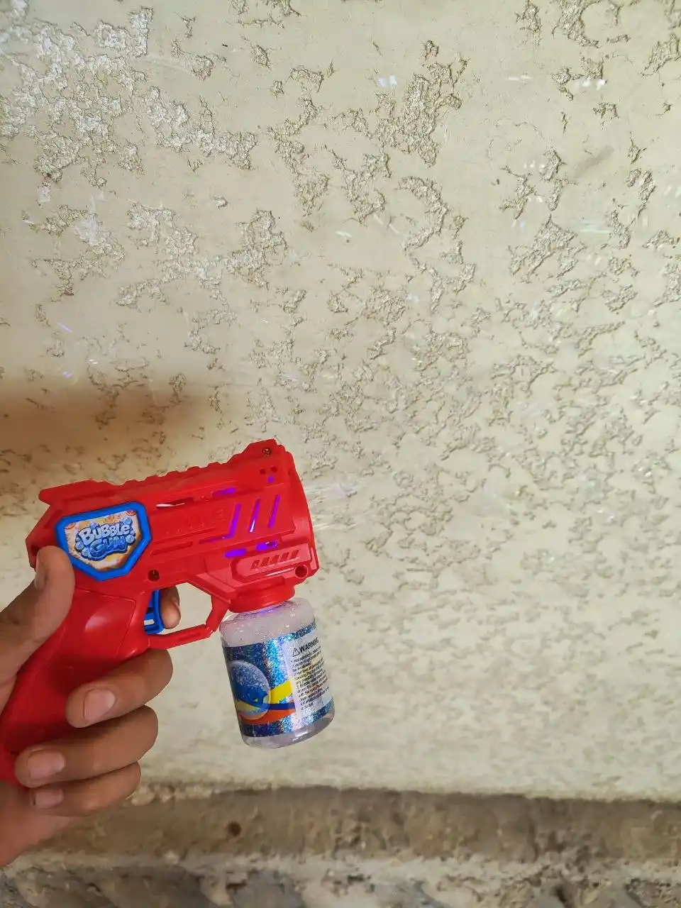Sovun pufakchalari uchun Bubble Gun to‘pponcha, avtomatik, LED bilan, bolalar o‘yinchog‘i