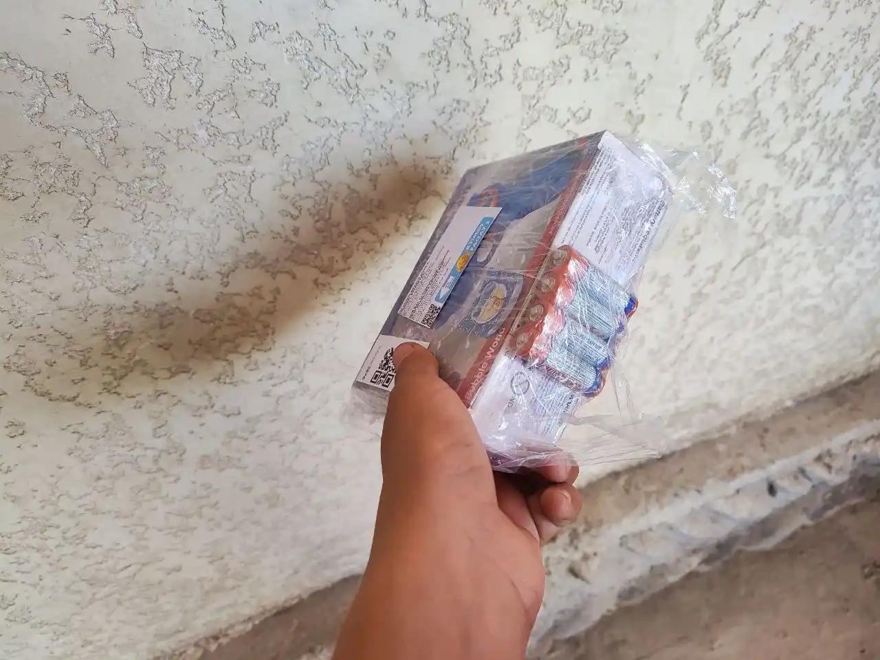 Sovun pufakchalari uchun Bubble Gun to‘pponcha, avtomatik, LED bilan, bolalar o‘yinchog‘i