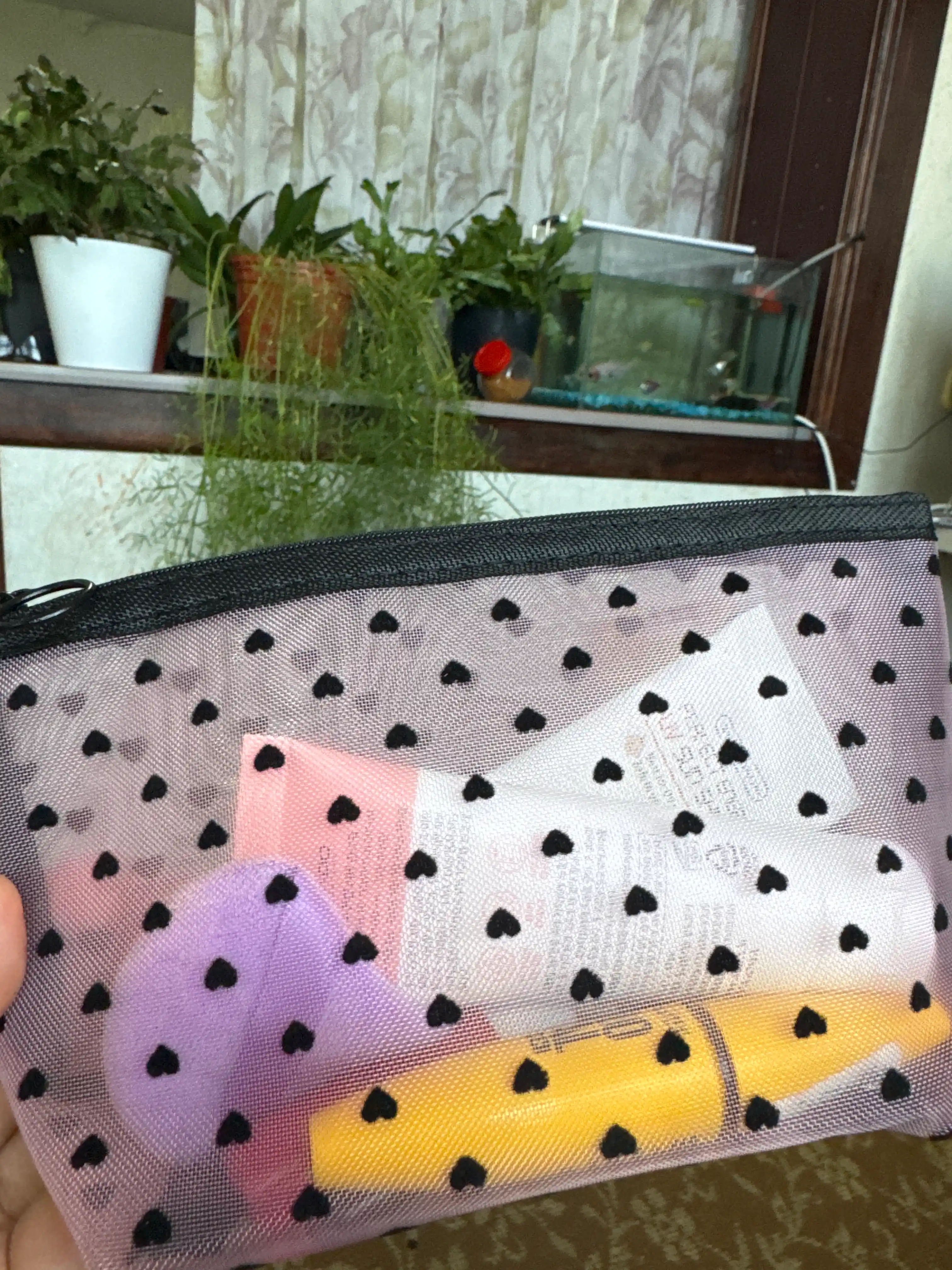 Ayollar kosmetichkasi, yurakchali kosmetichka, mini kosmetik sumka