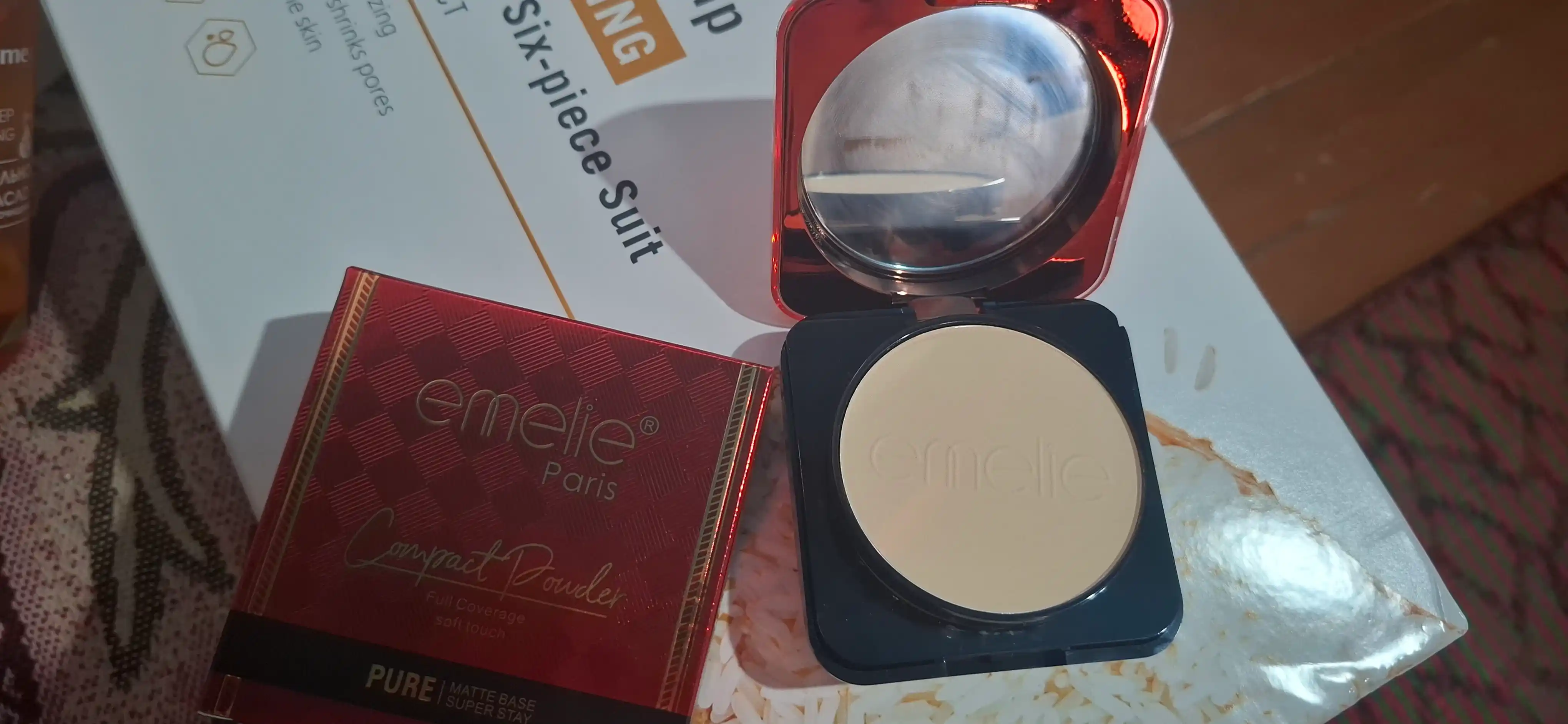 Пудра для лица Emelie BB/HD компактная Matte Powder, SPF, матовая, стойкая