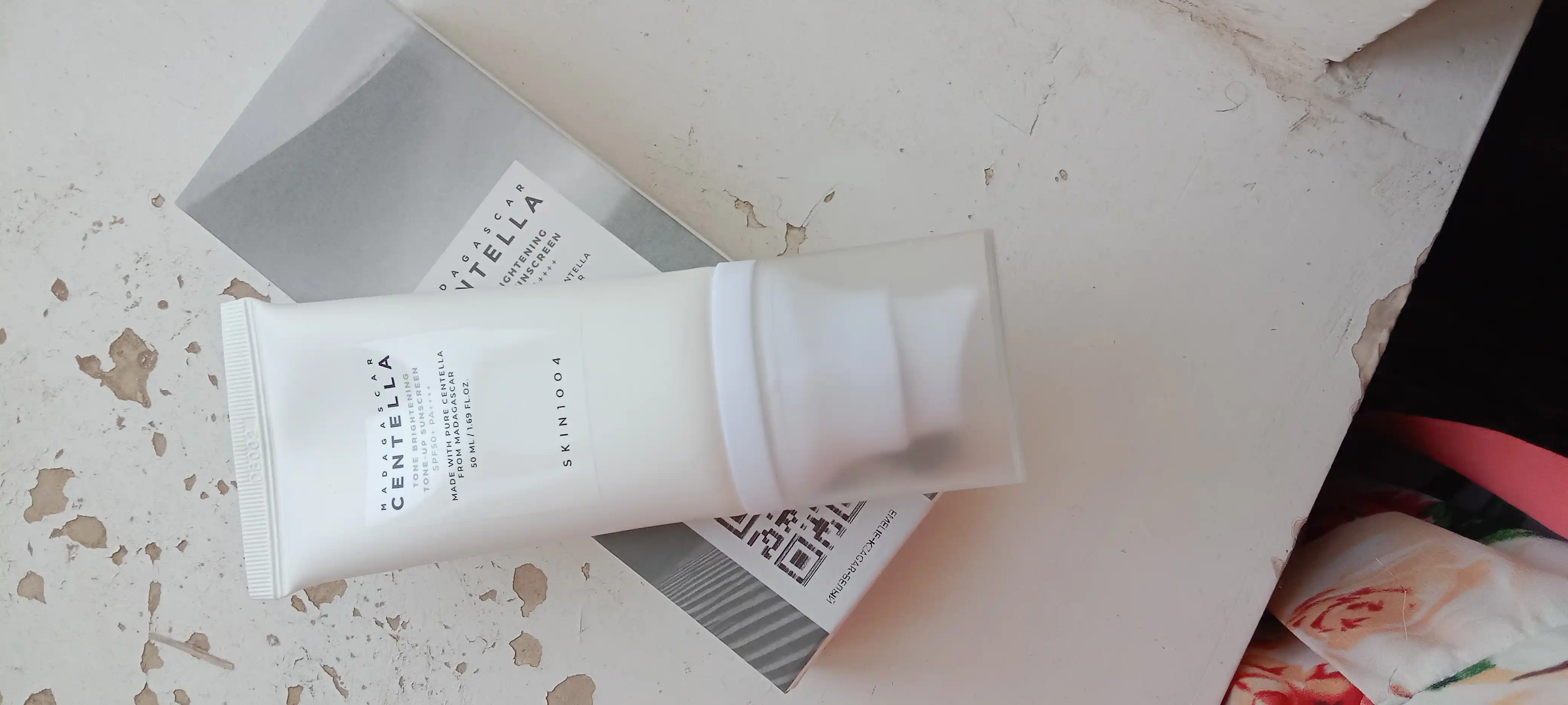Quyoshdan himoya qiluvchi krem, сентелла,  namlovchi, zagar krem, SPF 50+PA+++, 50 ml