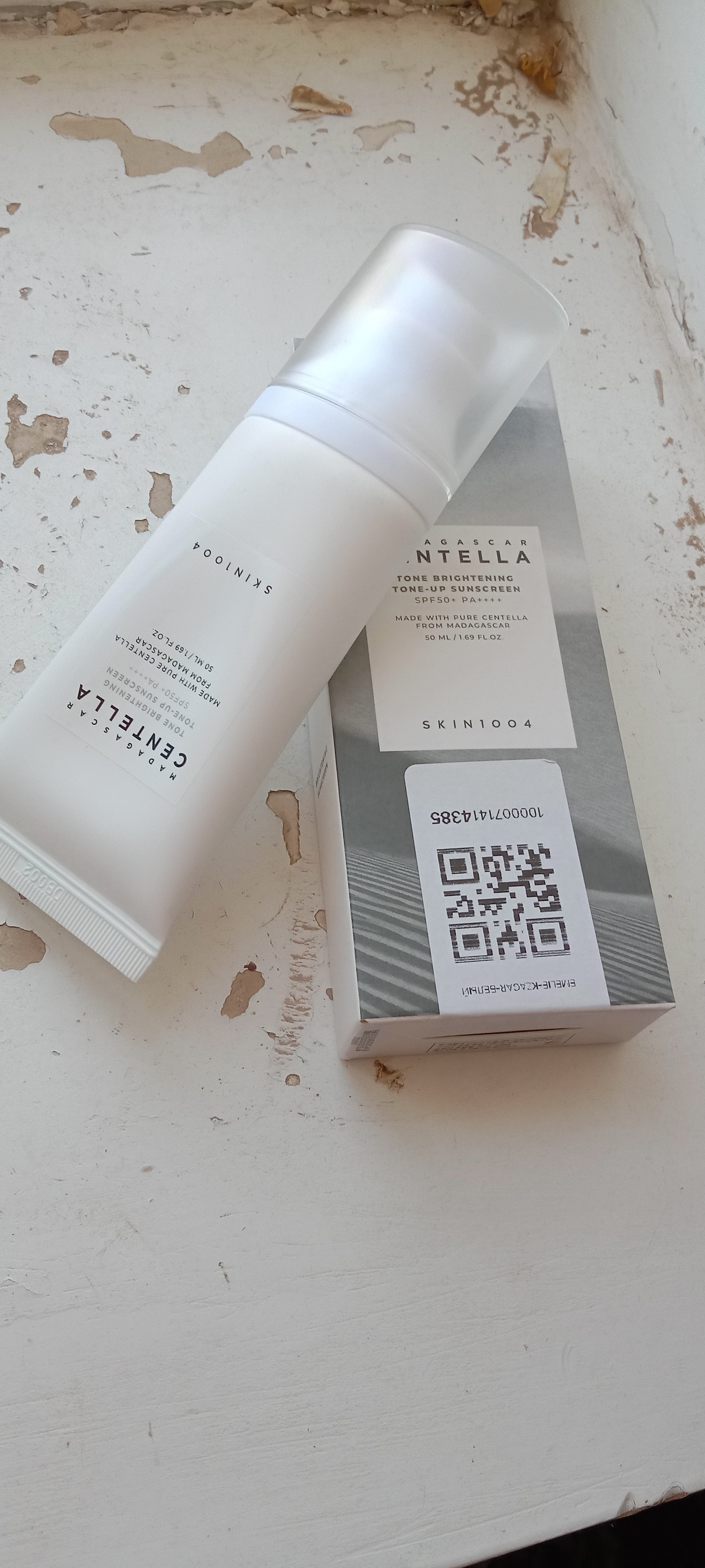Quyoshdan himoya qiluvchi krem, сентелла,  namlovchi, zagar krem, SPF 50+PA+++, 50 ml