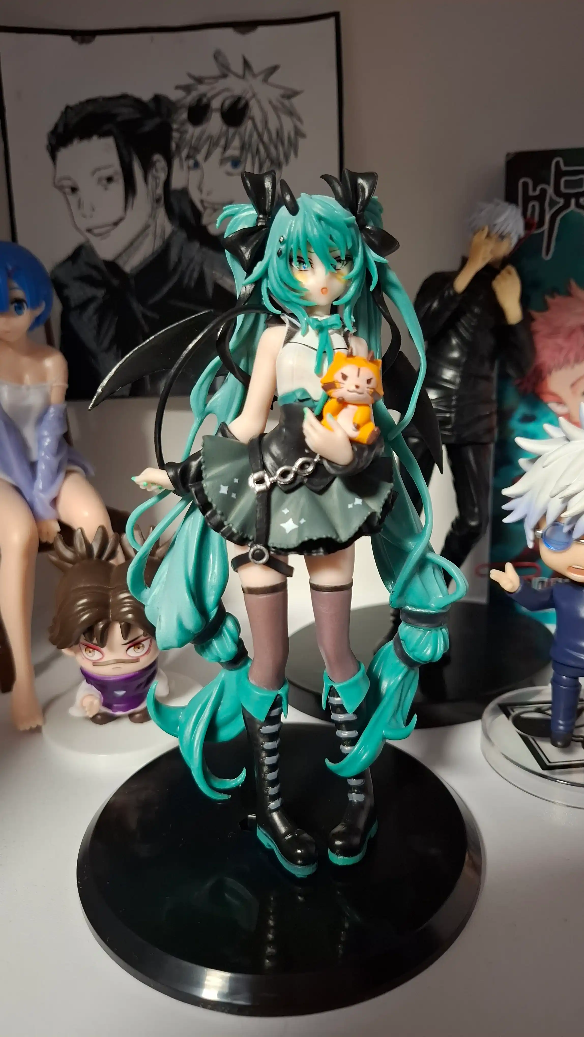 Anime figurka Hatsune Miku Little Devil – Premium koleksion bezak, PC Setup va xona dekori