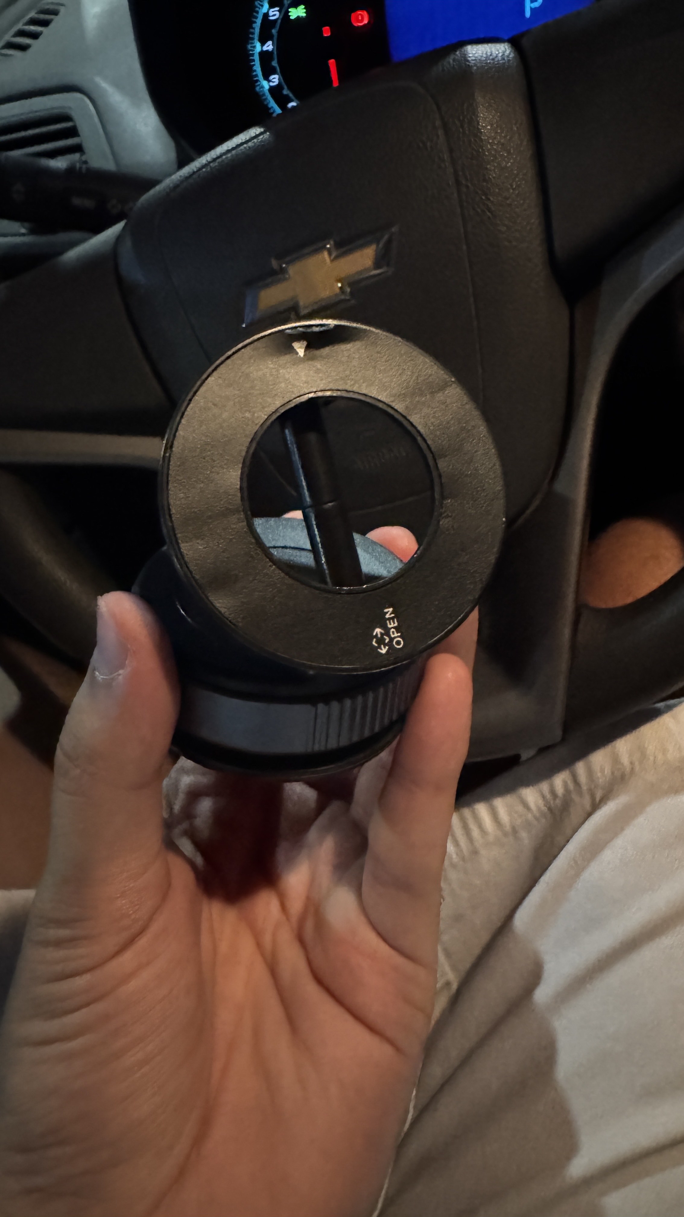 MagSafe avtomobil telefon ushlagichi, magnitli, so‘rg‘ichli Car Holder