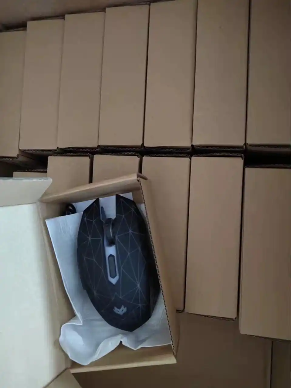 Simsiz o‘yin sichqonchasi TEMAREN PLUS, 2,4 GHz, 2400 DPI, RGB yoritish, 6 tugma, PC uchun