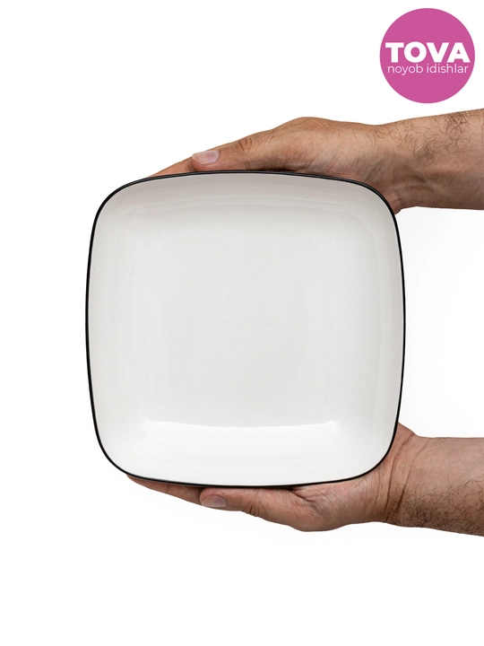 Qora hoshiyali kvadrat yarim chuqur keramik tarelkalar to'plami, 21.5 sm