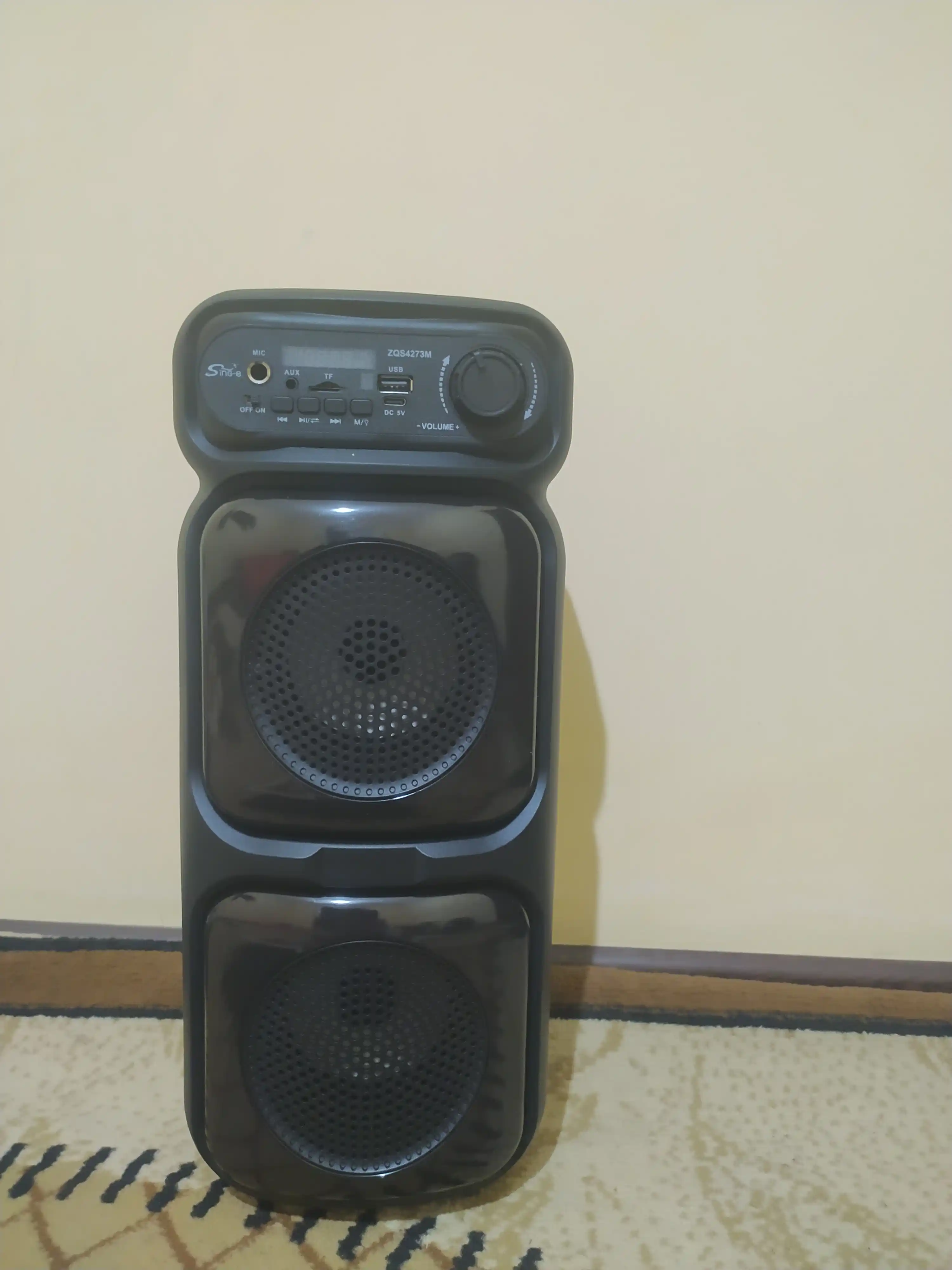 Katta Bluetooth simsiz karnay, karaoke, RGB yoritish, mikrofon va pult bilan