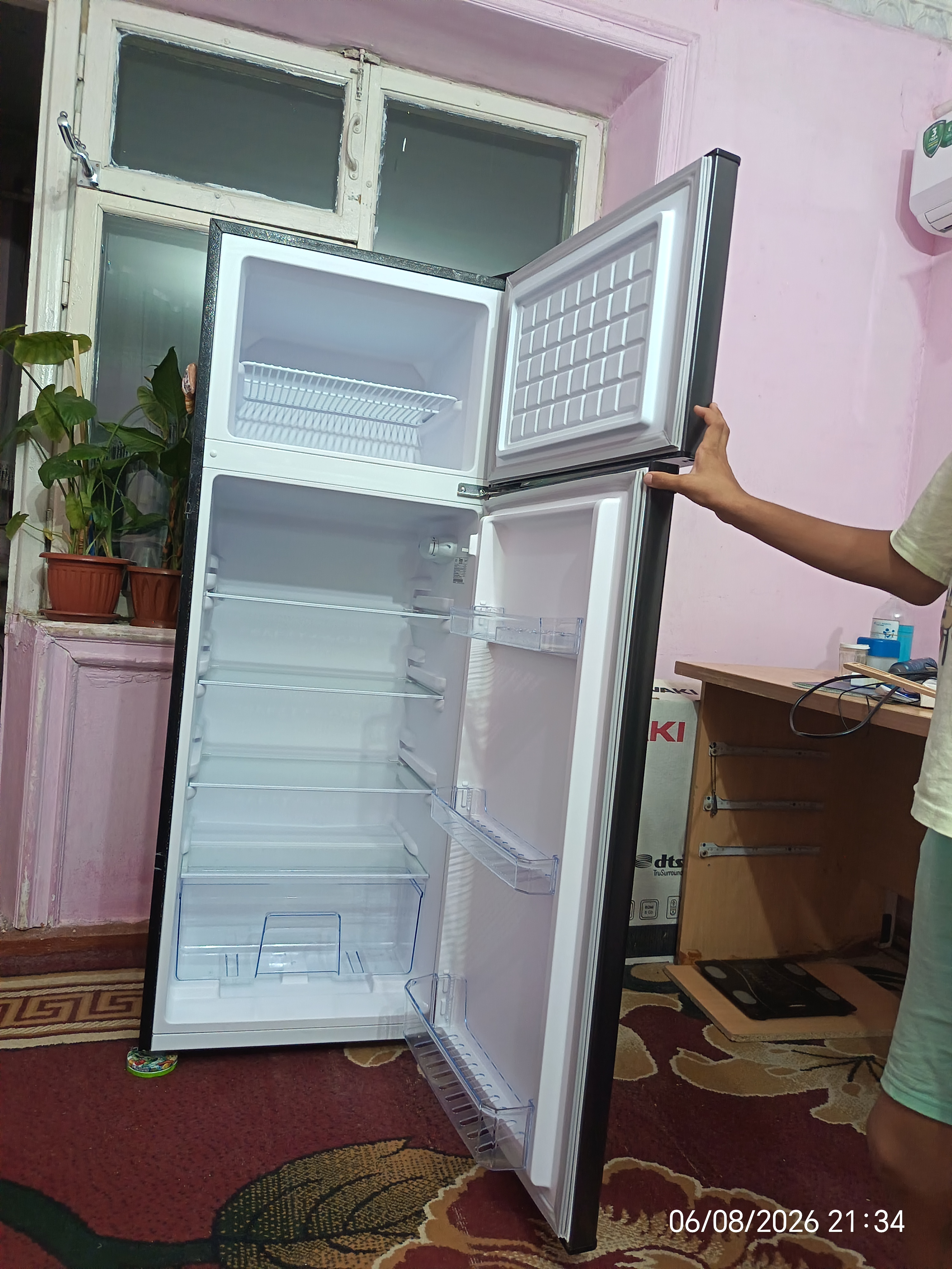 Холодильник Ferre BCD-275, 225 л, 2 камеры, компрессор LG, Defrost, 3 цвета