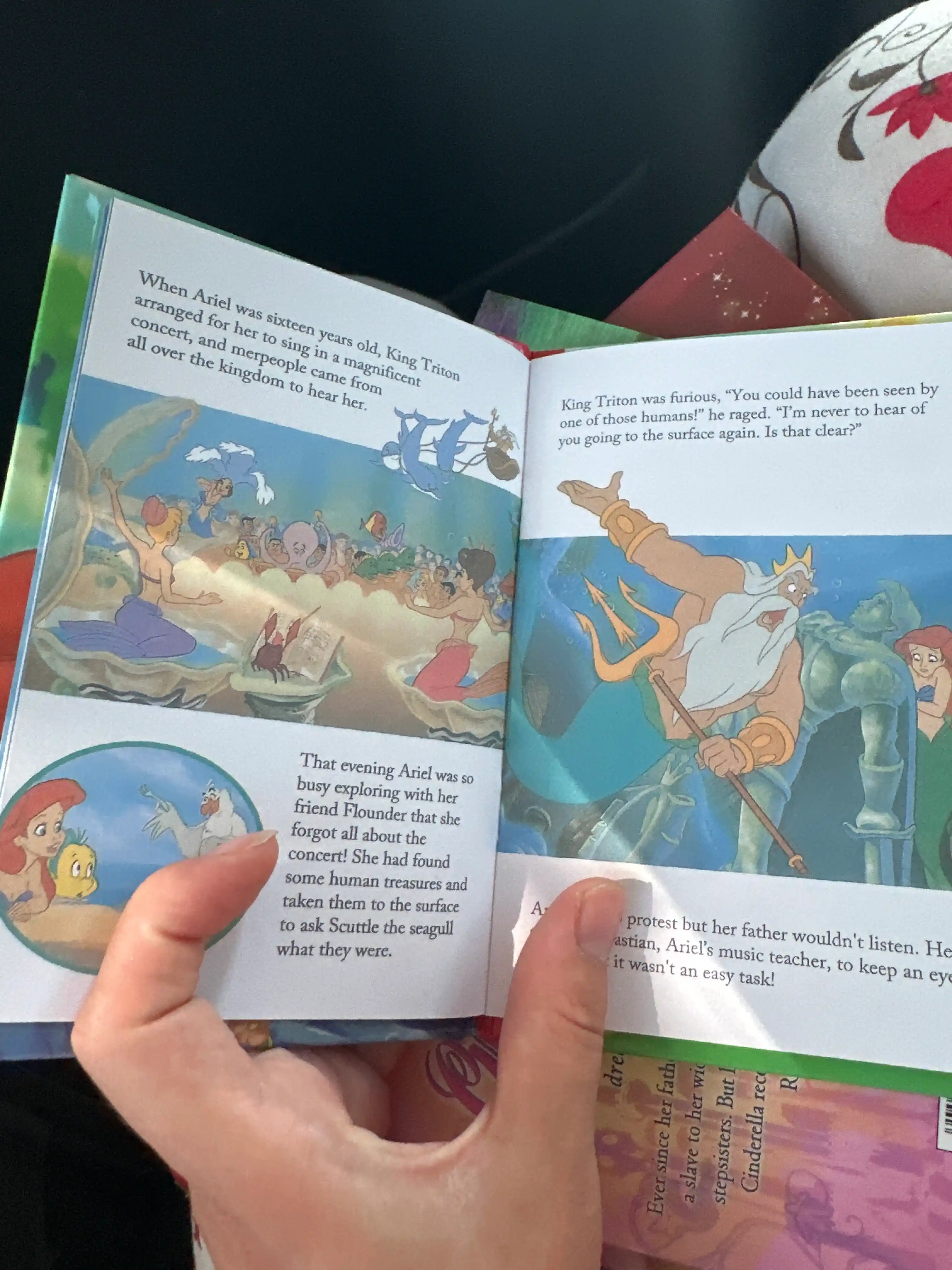 Disney Mini storybook library. Bambi, Peter Pan, Aladdin, Cindrella, The Lion King