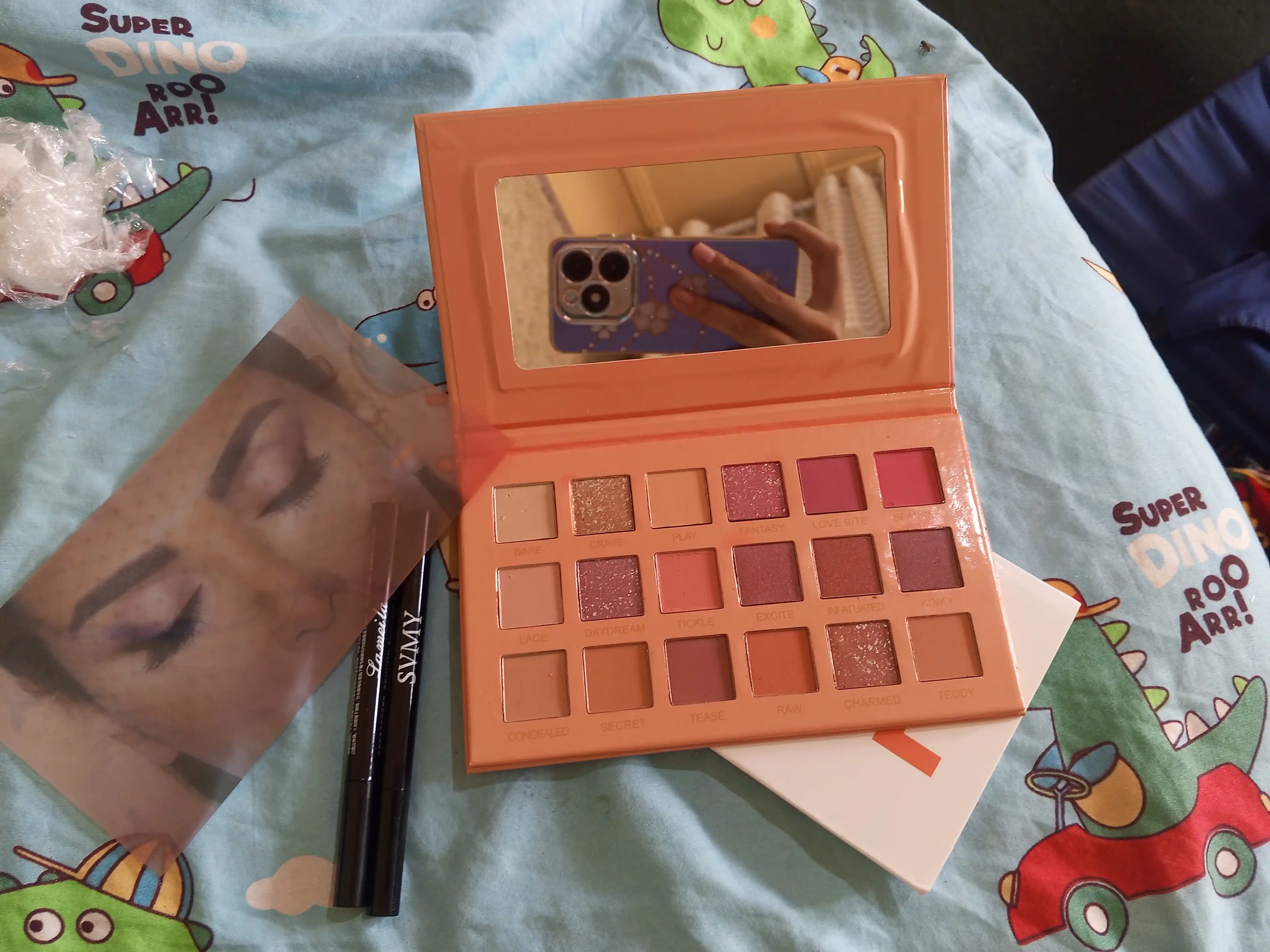 Тени для век Huda Beauty NUDE, 18 разных цветов