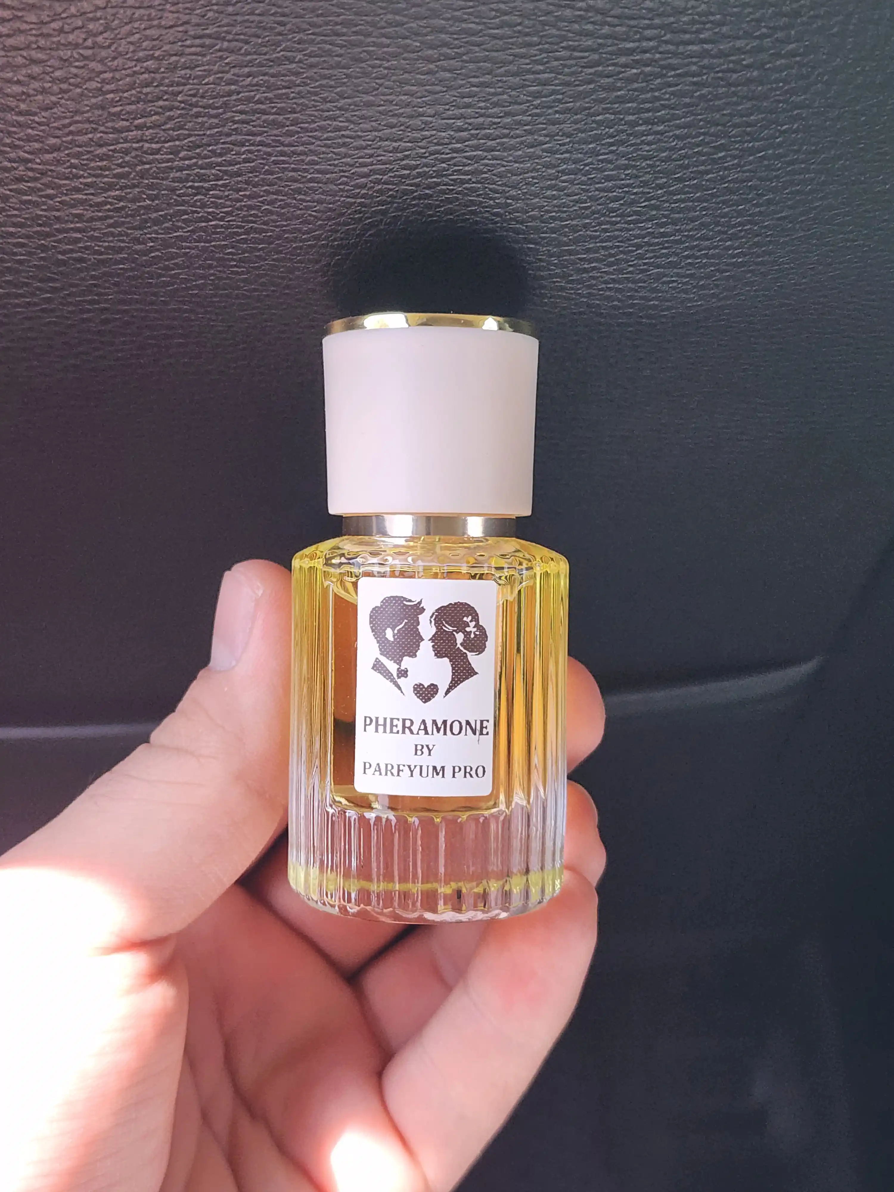 Ayollar uchun feramon atiri, unisex feramon duxi by Parfyum Pro