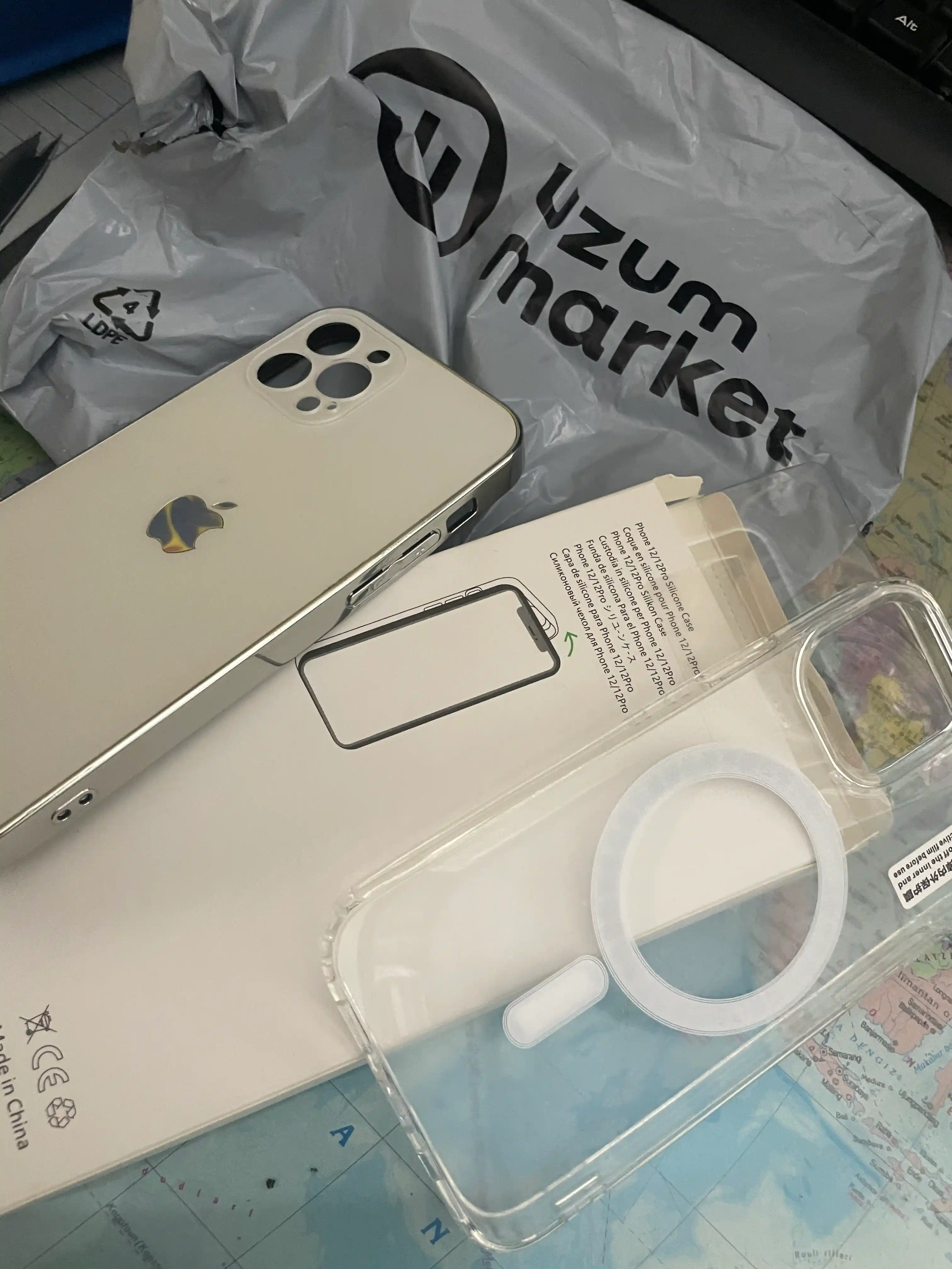 Chexol iPhone 11, 12, 13, 14, 15, 16, 17, Pro, Max, uchun, ko'k, oq, pushti, silikon
