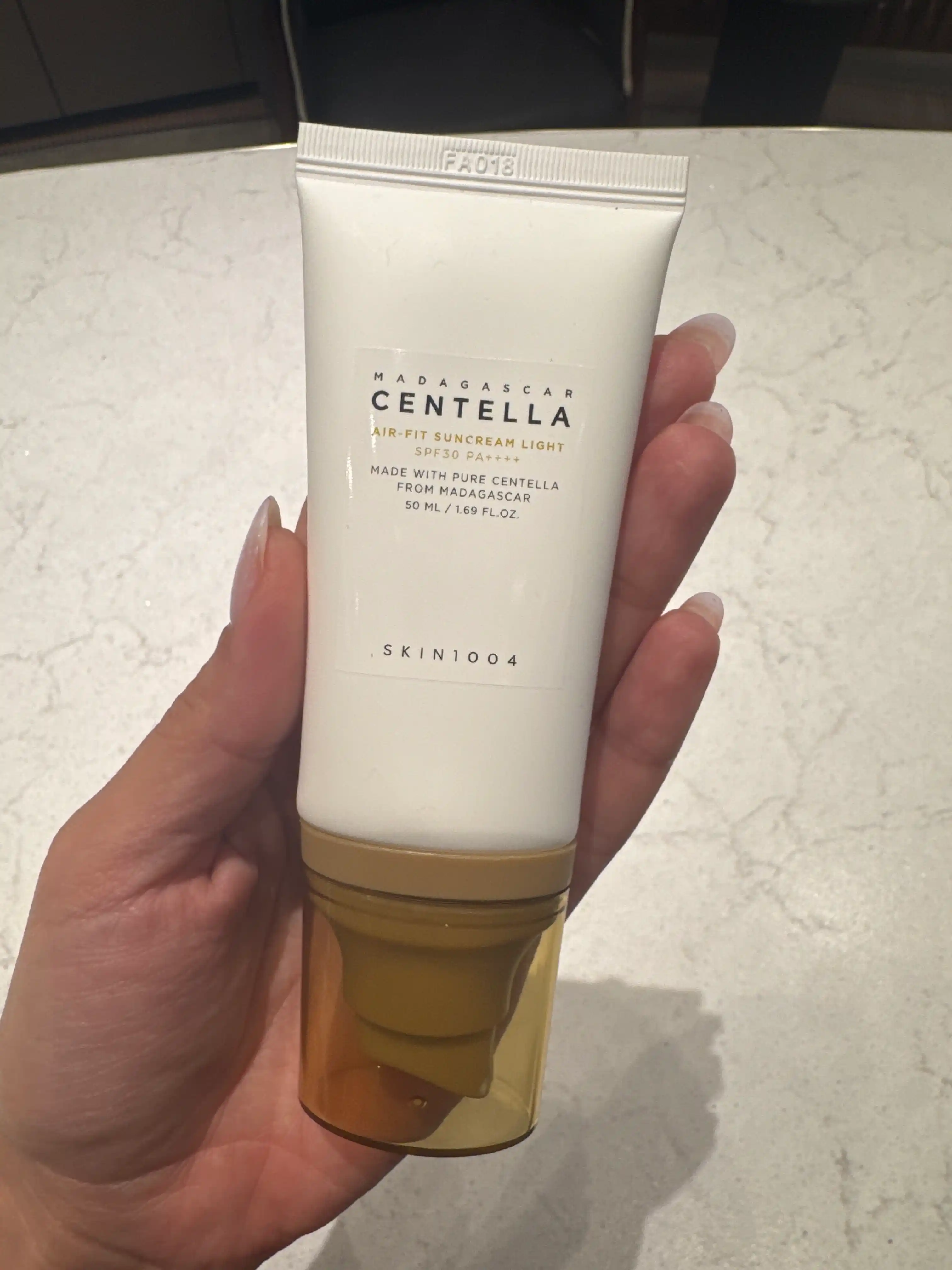 Yuz uchun yengil centellali gel, Skin1004 Madagascar Centella Poremizing Gel Cream, 75 ml