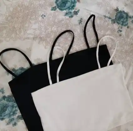 Ayollar uchun BASIC krop-top – Amor Cerasus Infans