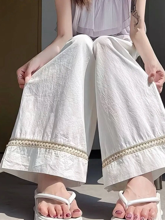 Белые брюки для женщин и девушек