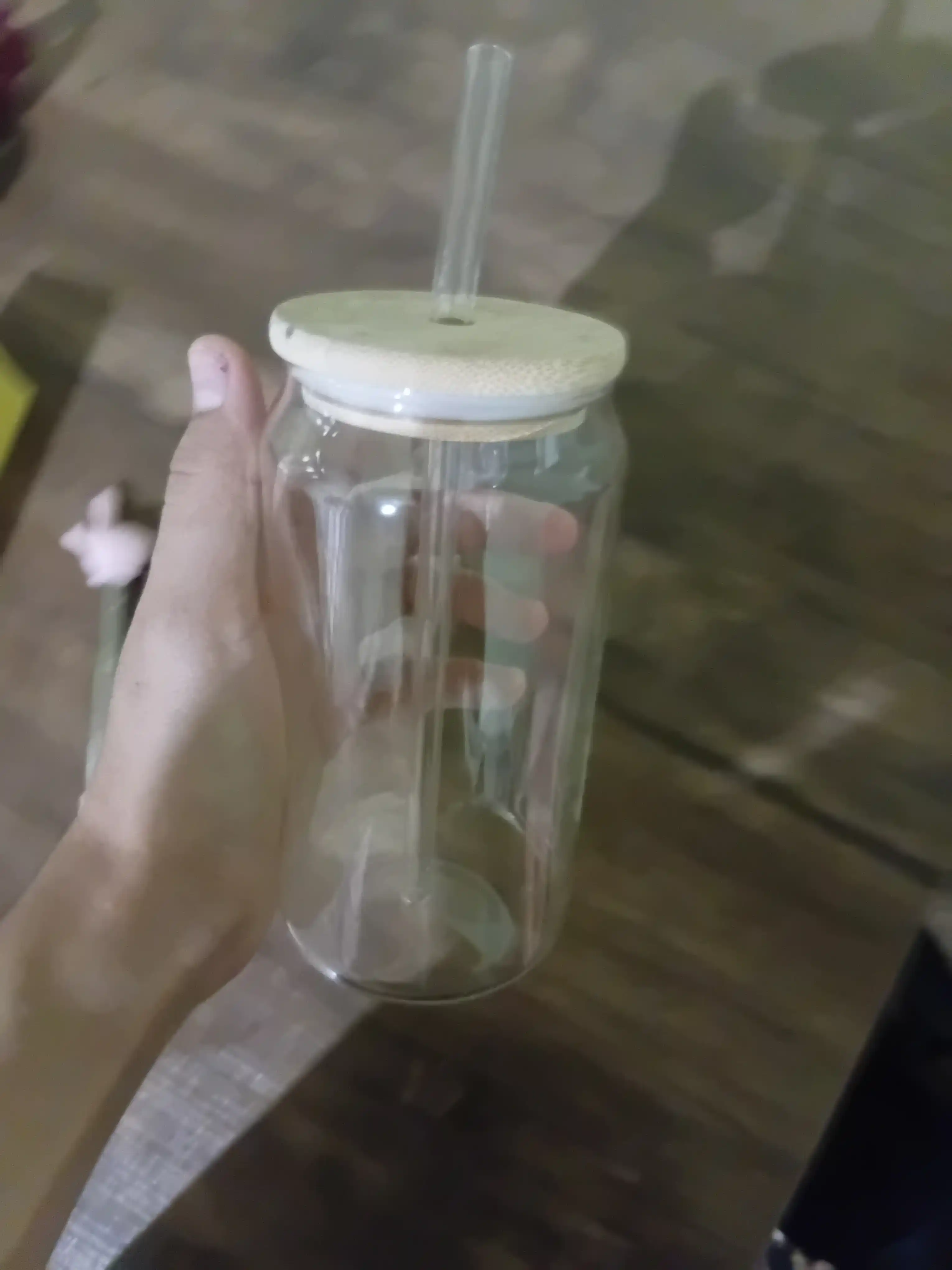Muhrlangan qopqoq va somonli shisha stakan, 500 ml
