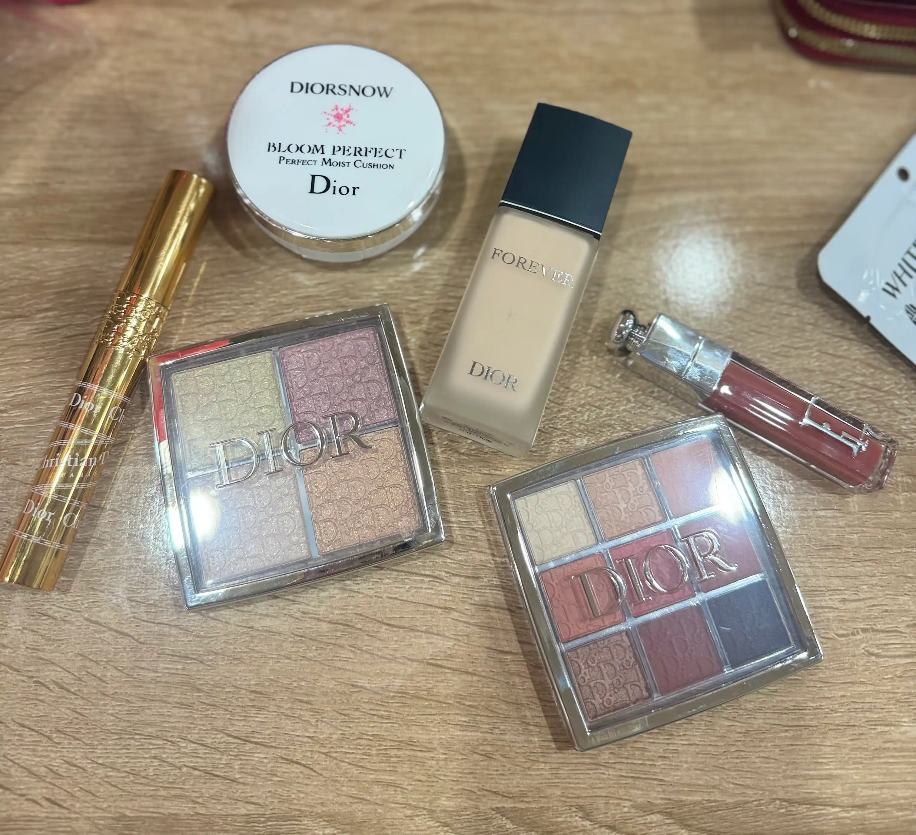 Косметический набор Dior /  тональный крем, румяна, тушь для ресниц, палетка теней, помада