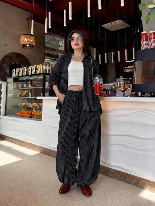 Ayollar uchun zamonaviy Oversize dvoyka kostyum  koylak va keng shim standart razmer 44–48
