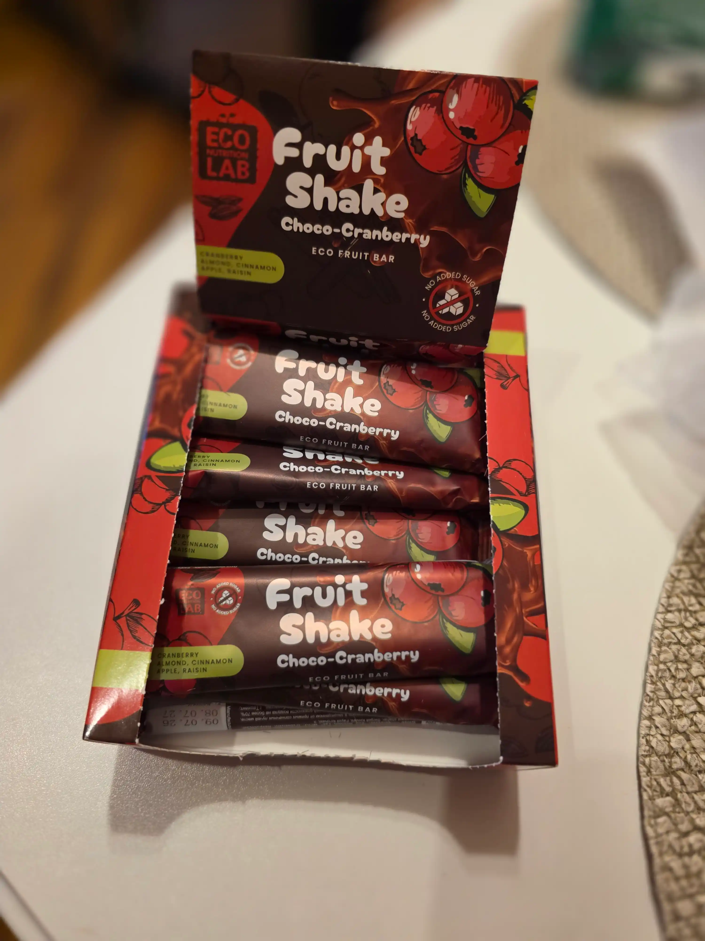 Fruit Shake Choco meva-yong‘oqli batonchasi, shokoladli klyukva ta’mi, 12 dona x 40 g