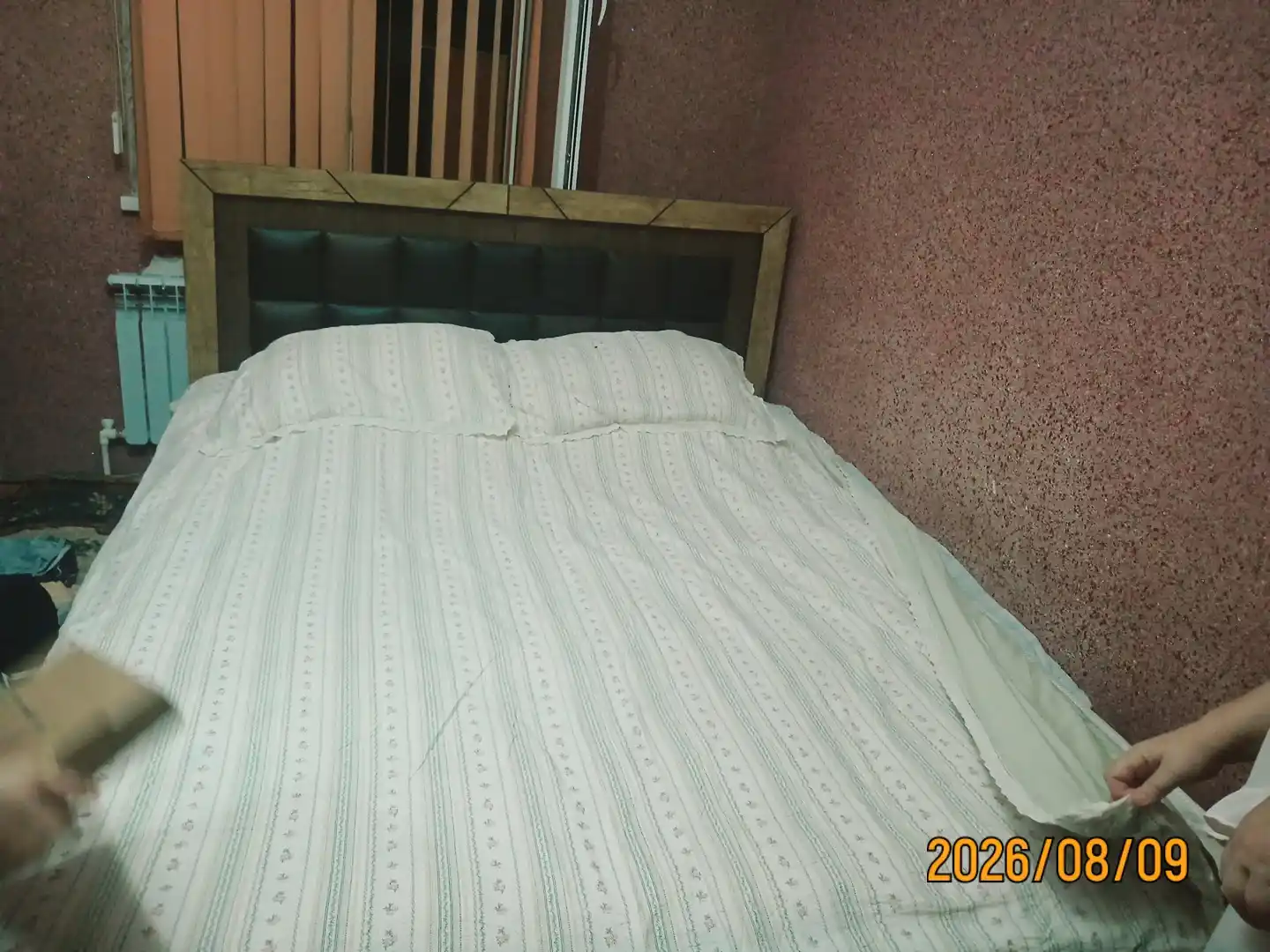 Zamonaviy choyshab to‘plamlari, ikki kishilik, 4 ta buyum, to‘rli, nafas oluvchi