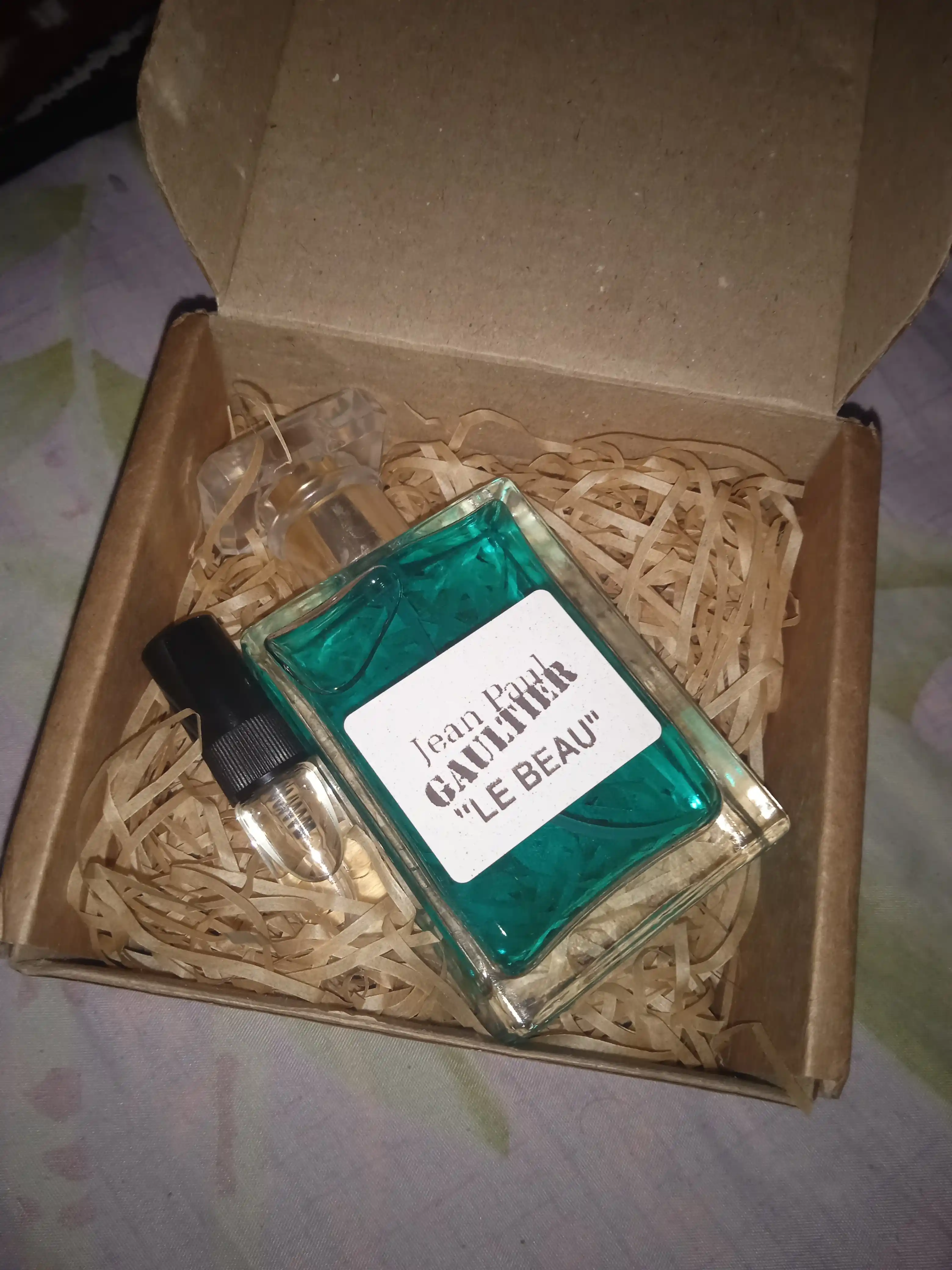 Atirlar erkaklar Le Beau Le Parfum Jean Paul Gaultier, erkaklar atiri, probnik atirlar