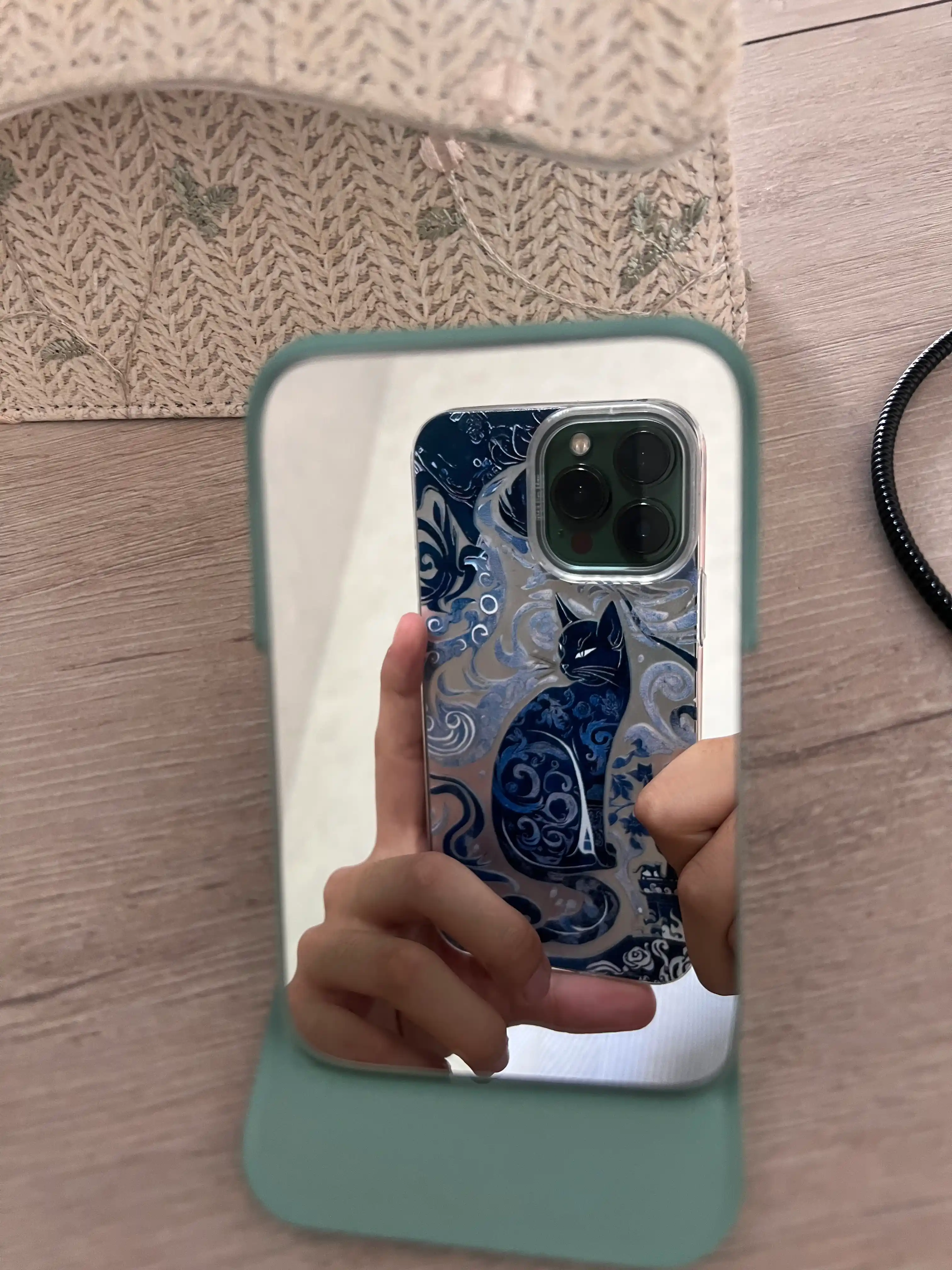 IPhone 11, 12, 13, 14, 15, 16, Pro, Pro Max uchun g‘ilof