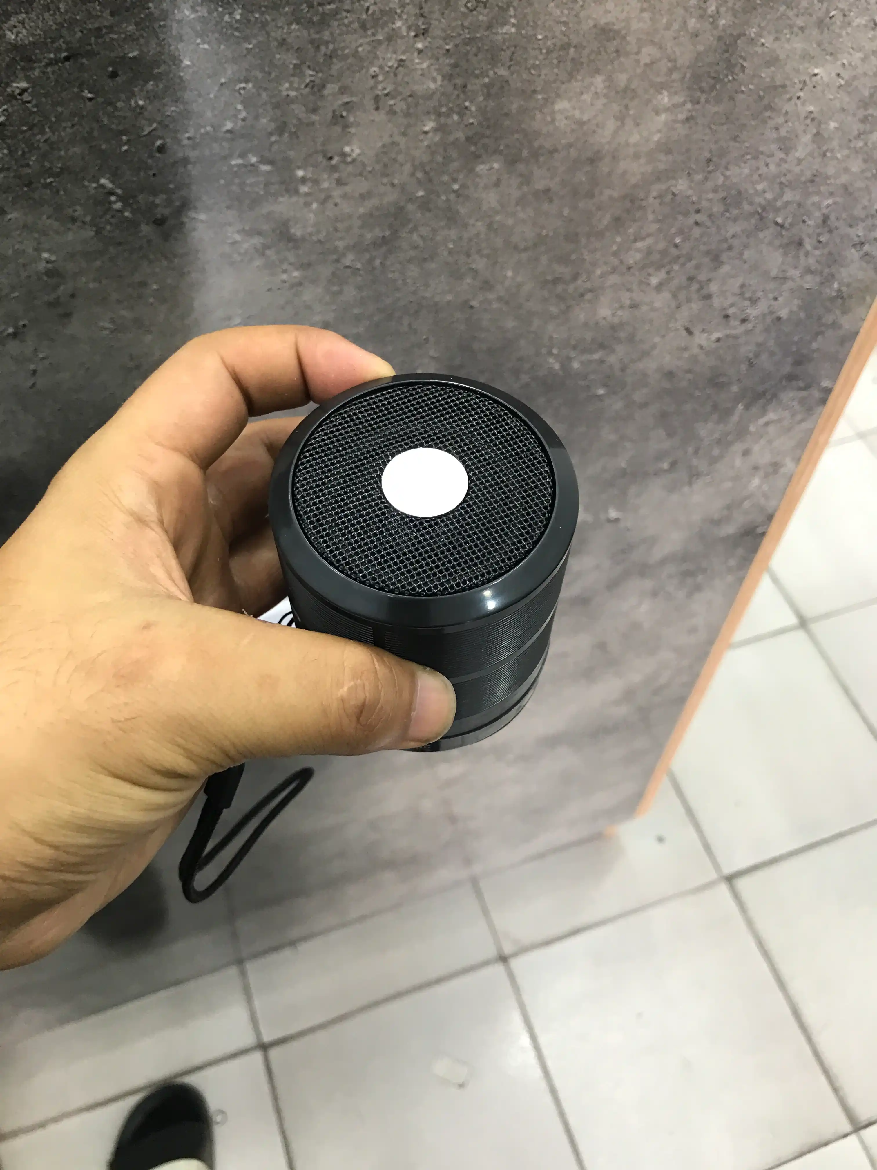 WS-887 Мини колонка – беспроводной звук с поддержкой Bluetooth и USB