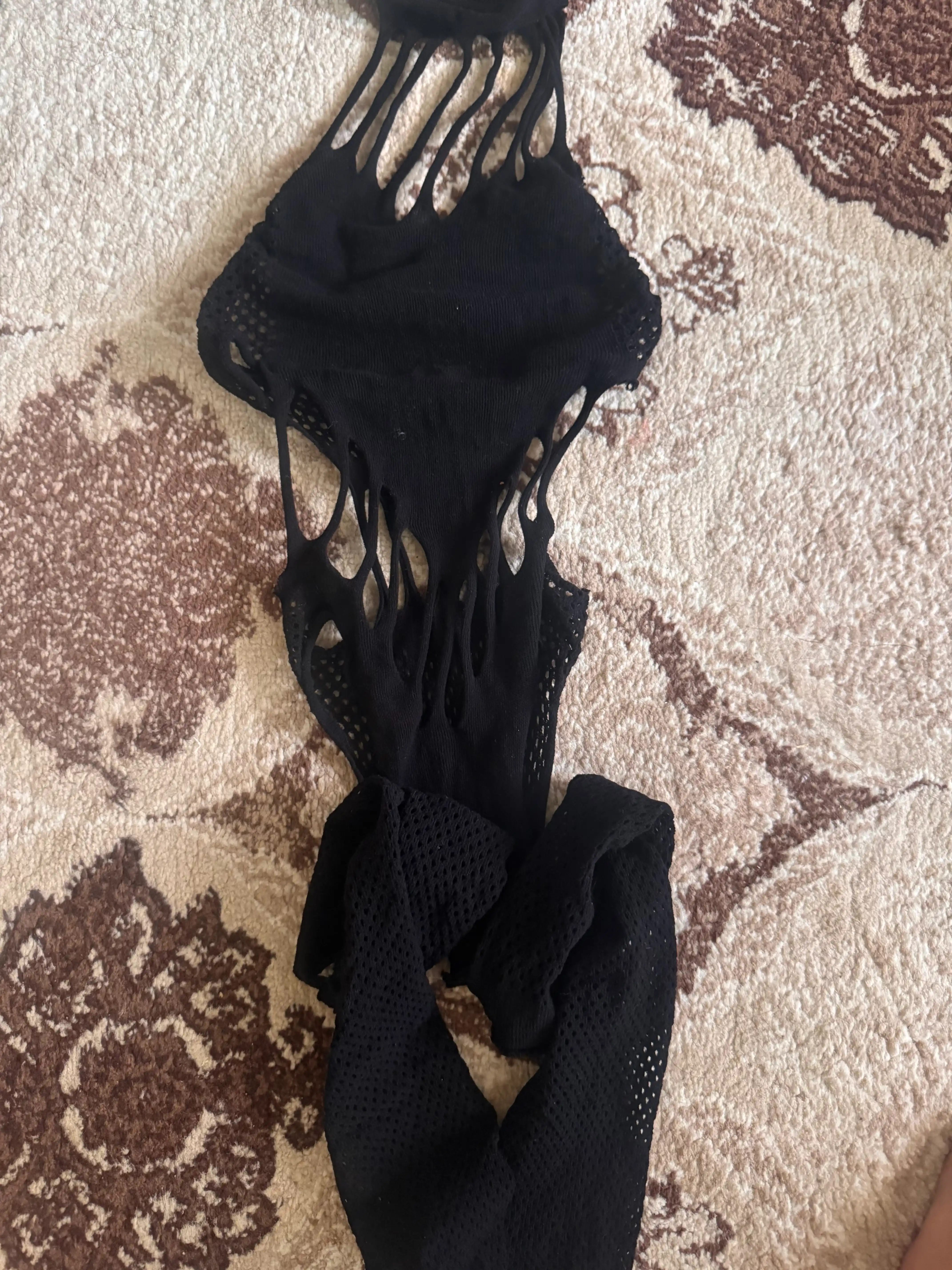 Ayollar ichki kiyimi, bodi, to‘rli tungi ko‘ylak