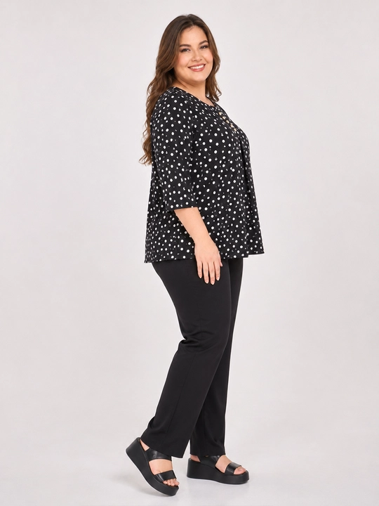 Ayollar uchun no‘xat gulli erkin bichimli bluzka XL–5XL