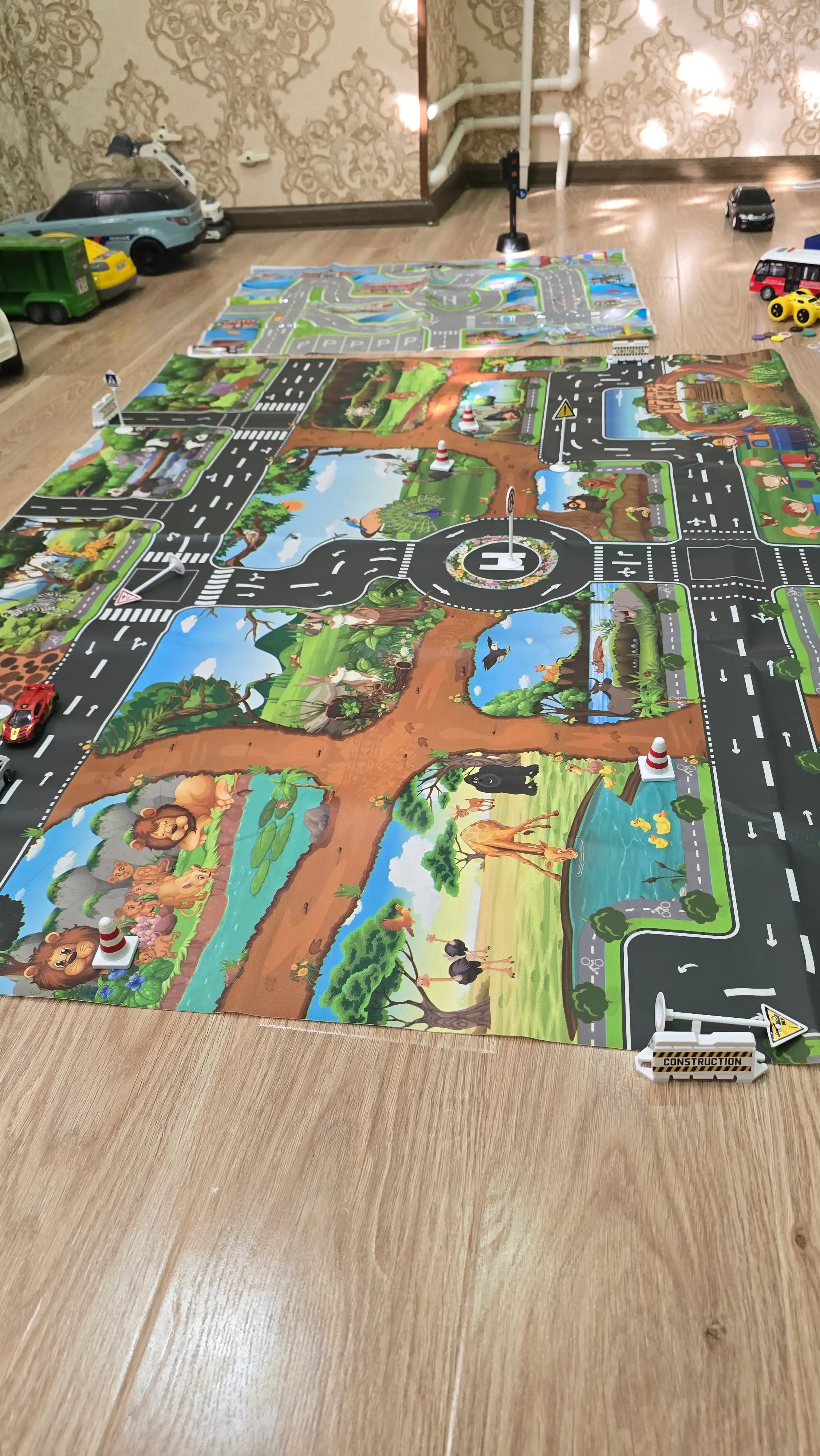 Развивающий детский игровой коврик 130×100 см с дорогой и машинками