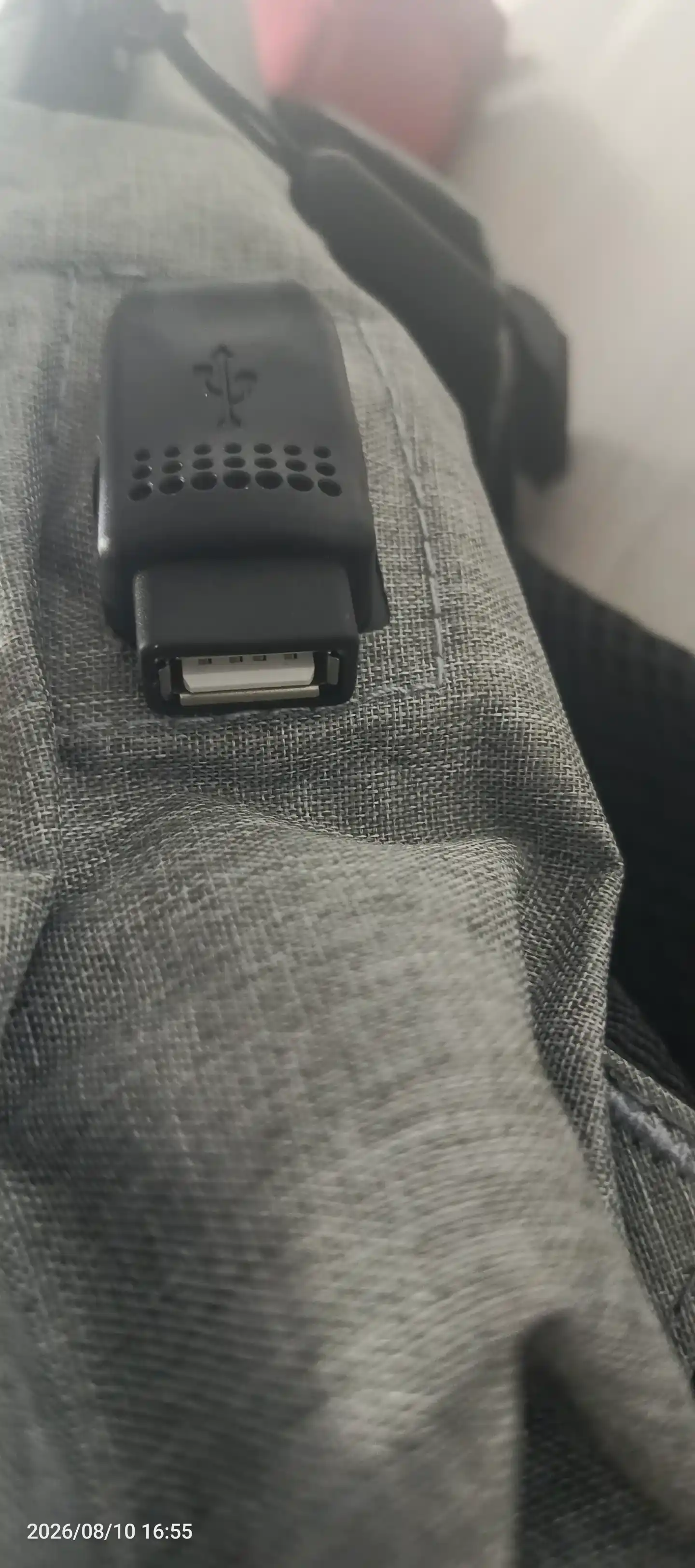 Рюкзак для ноутбука с USB портом, водонепроницаемая ткань, до 15.6 дюймов