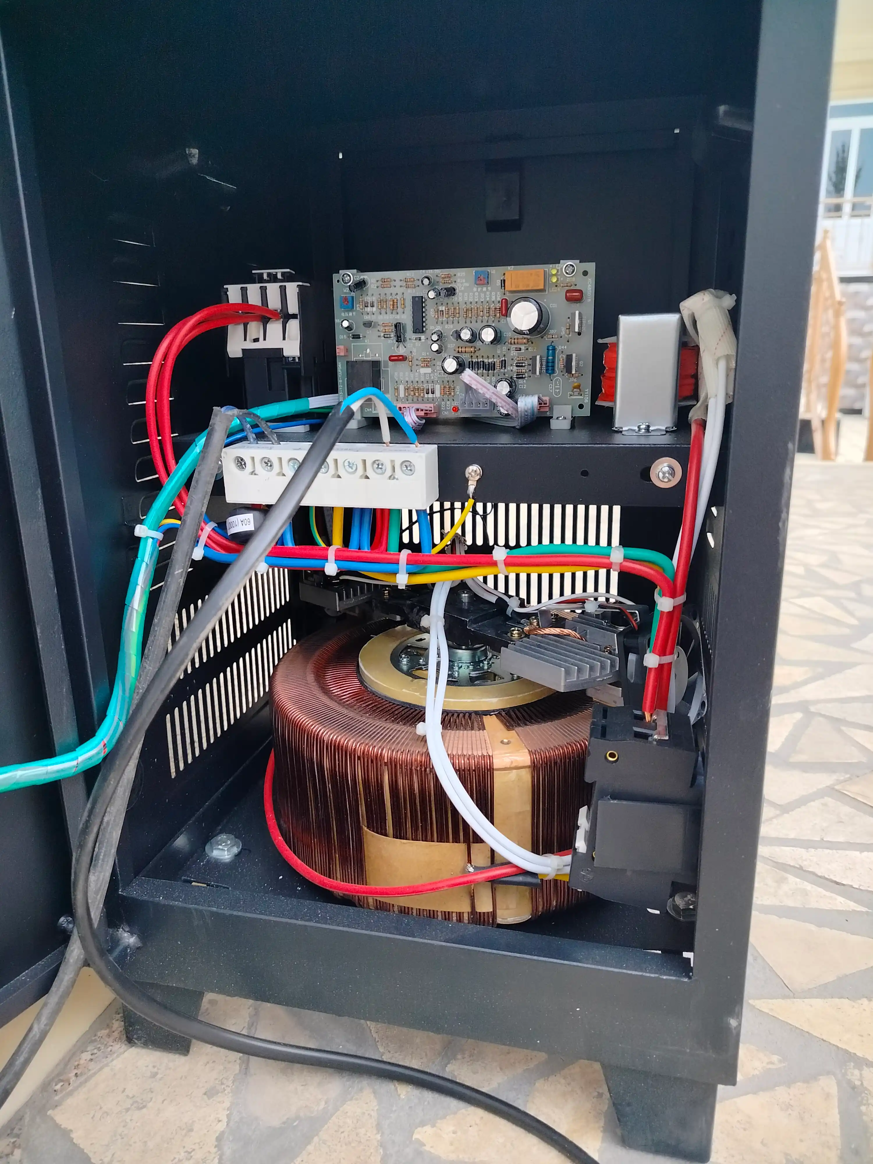 Stabilizator EPA EES-5KVA, 10KVA, 15KVA