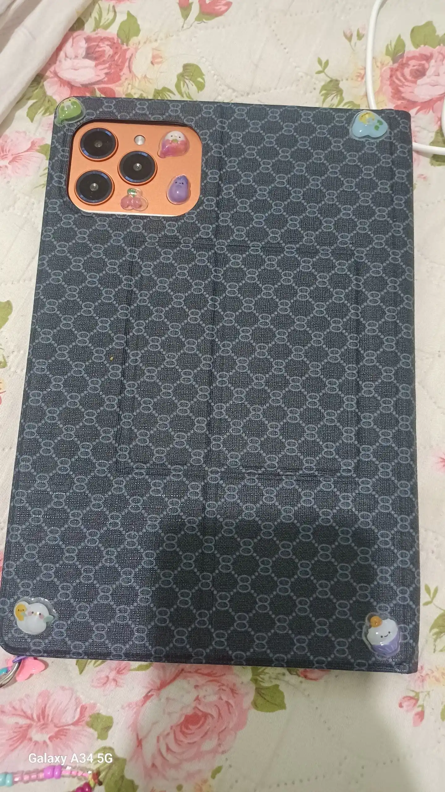 Telefon va kompyuterlar uchun 3D stikerlar to‘plami, nakleykalar, stikerlar