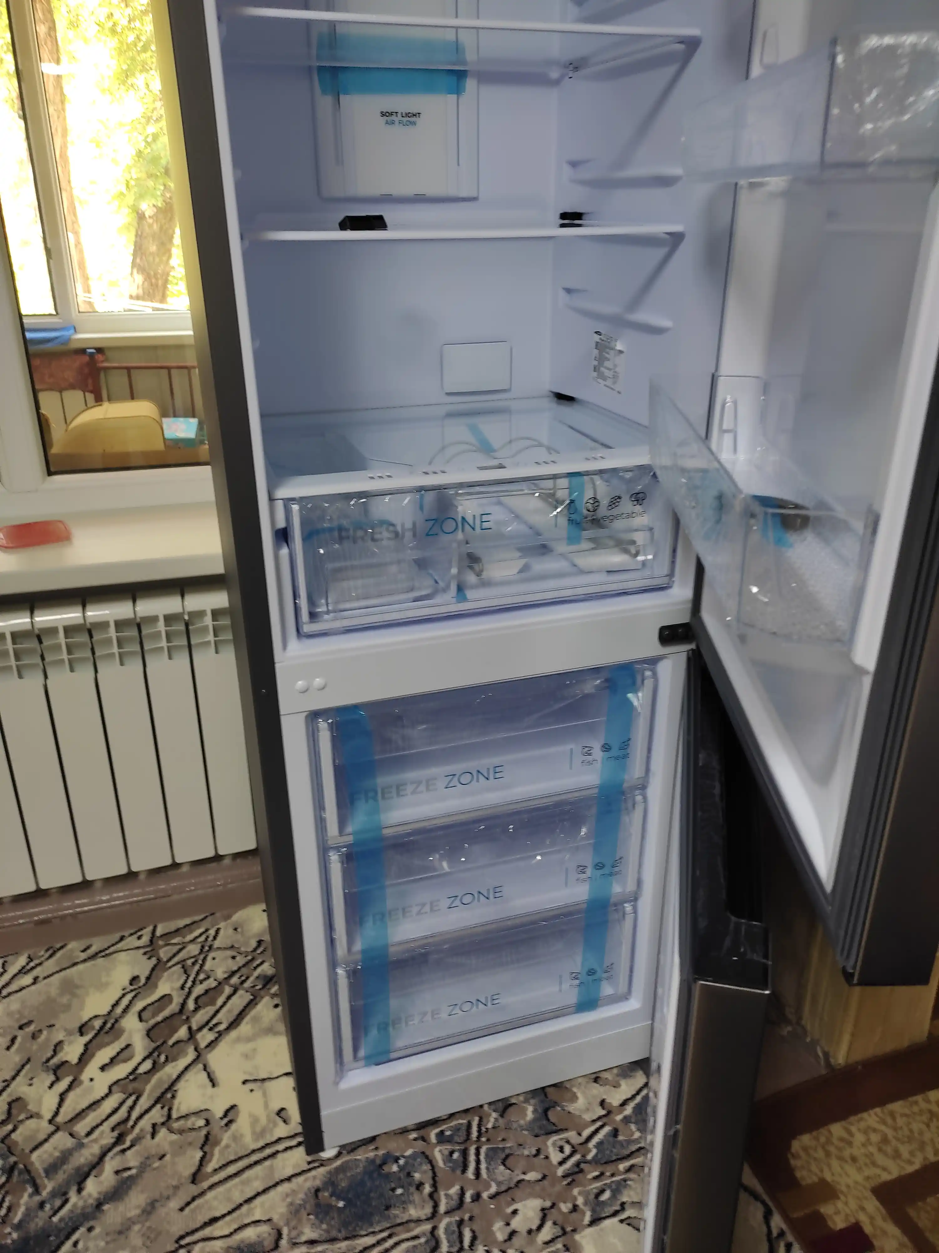 Birusa I960NF ikki kamerali muzlatgich, Full No Frost, hajmi 340 litr, LED yoritish