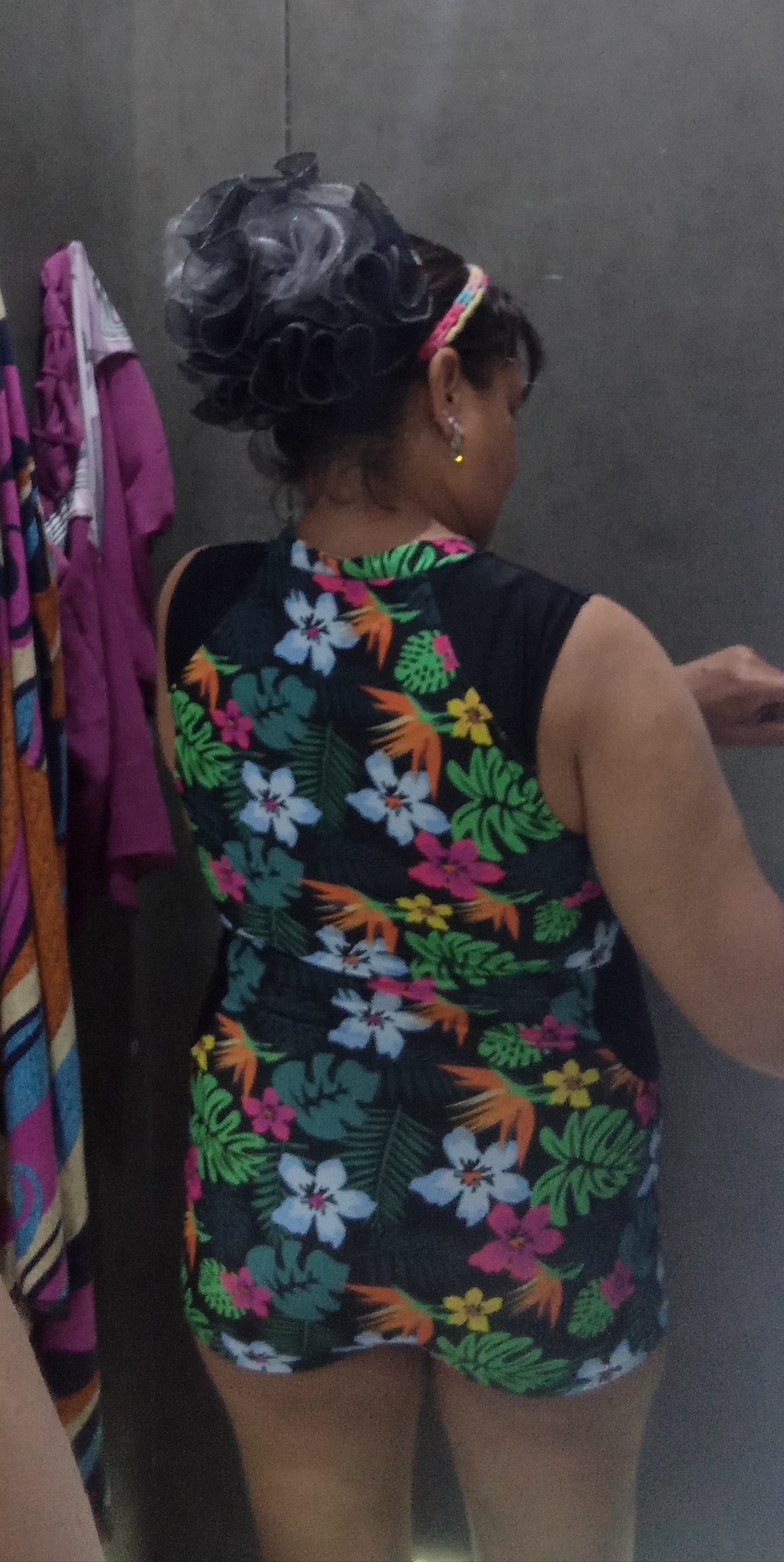 Bir bo‘lakli suzish kostyumi AlohaWave TropicZip, tropik print, UPF 50+