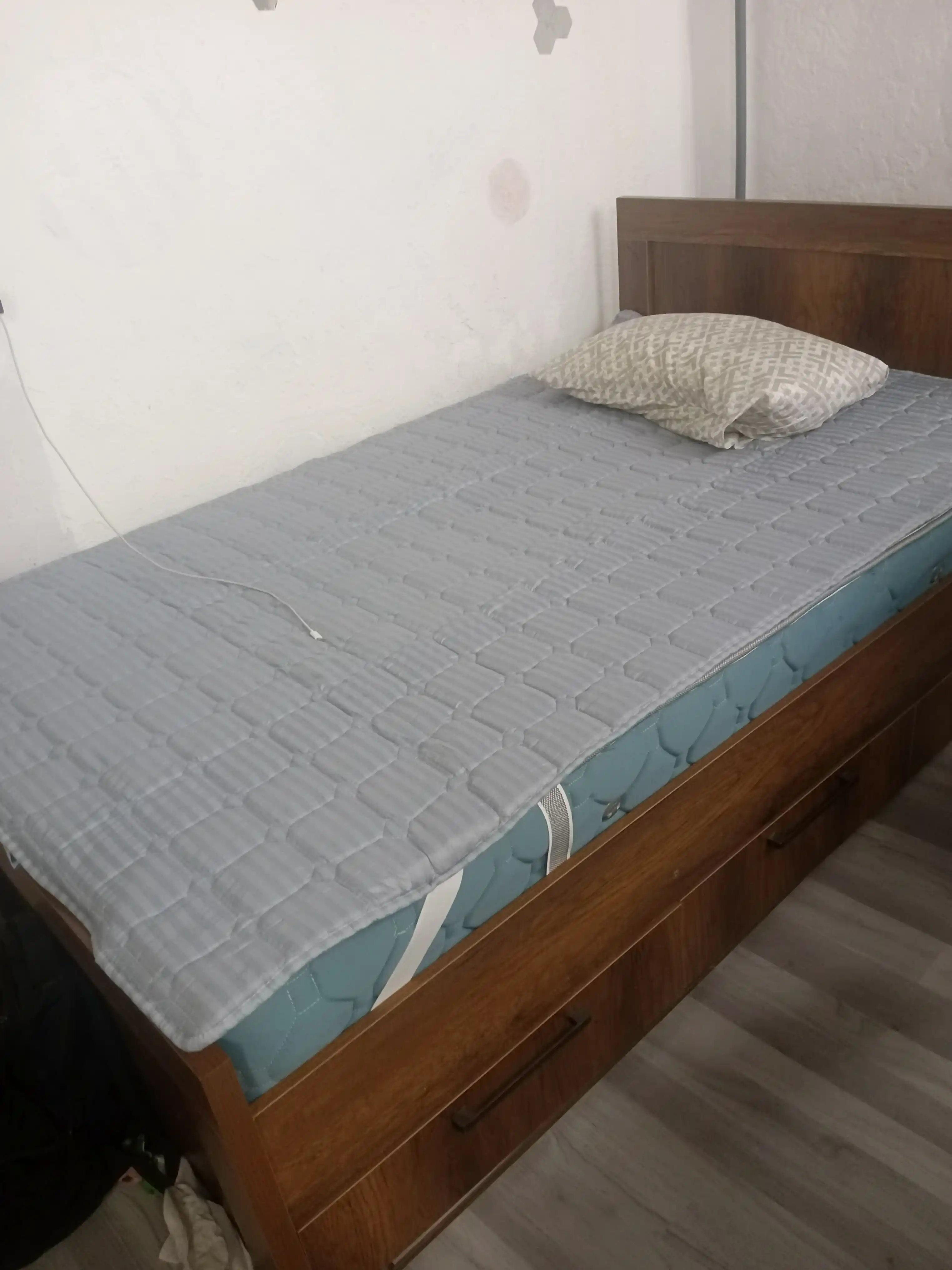 Namatrasnik, sirpanmaydigan, ikki taraflama, barcha razmerlarda, soft classik
